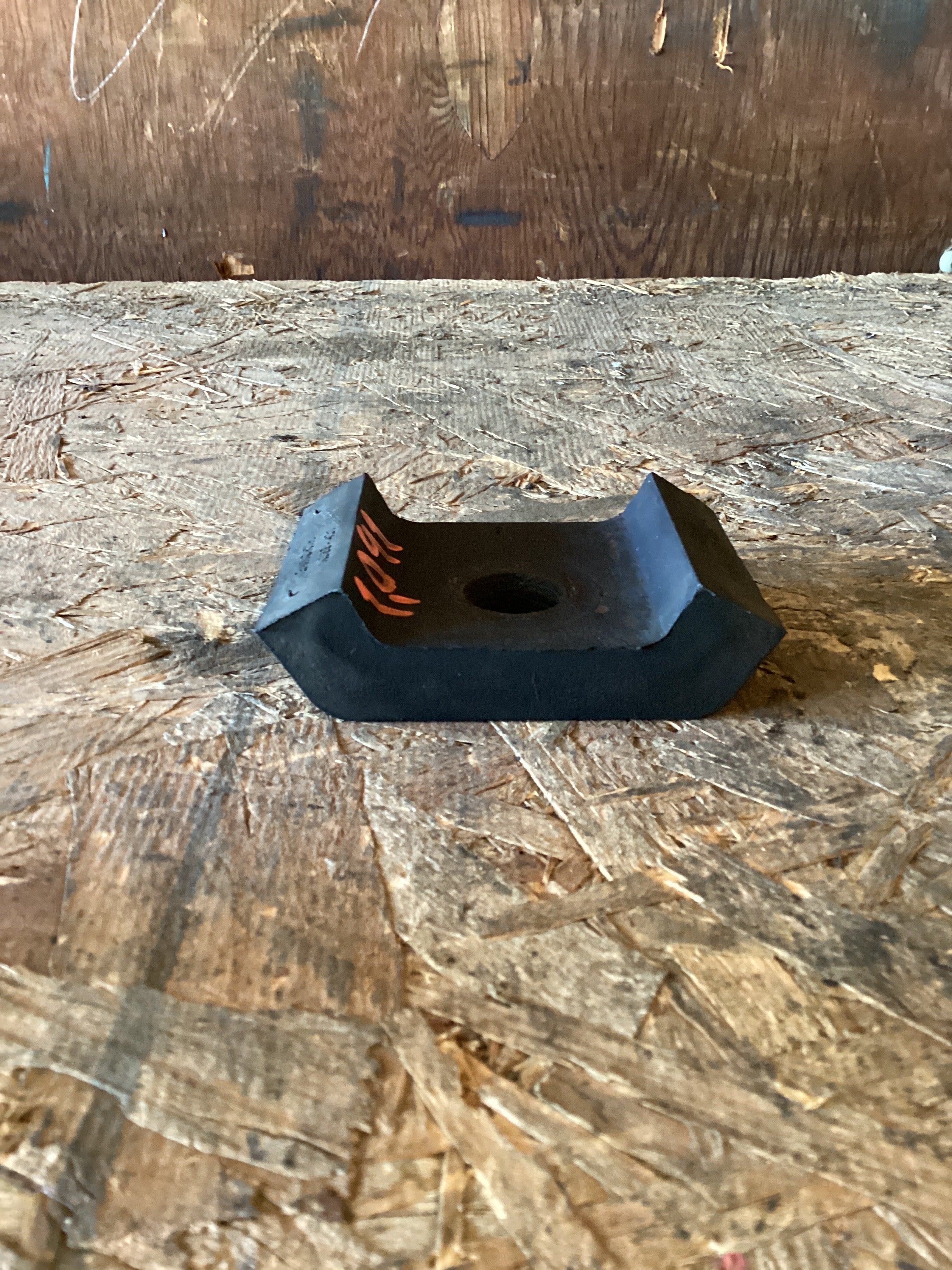 USED | REAR MOTOR MOUNT | SKU1,091