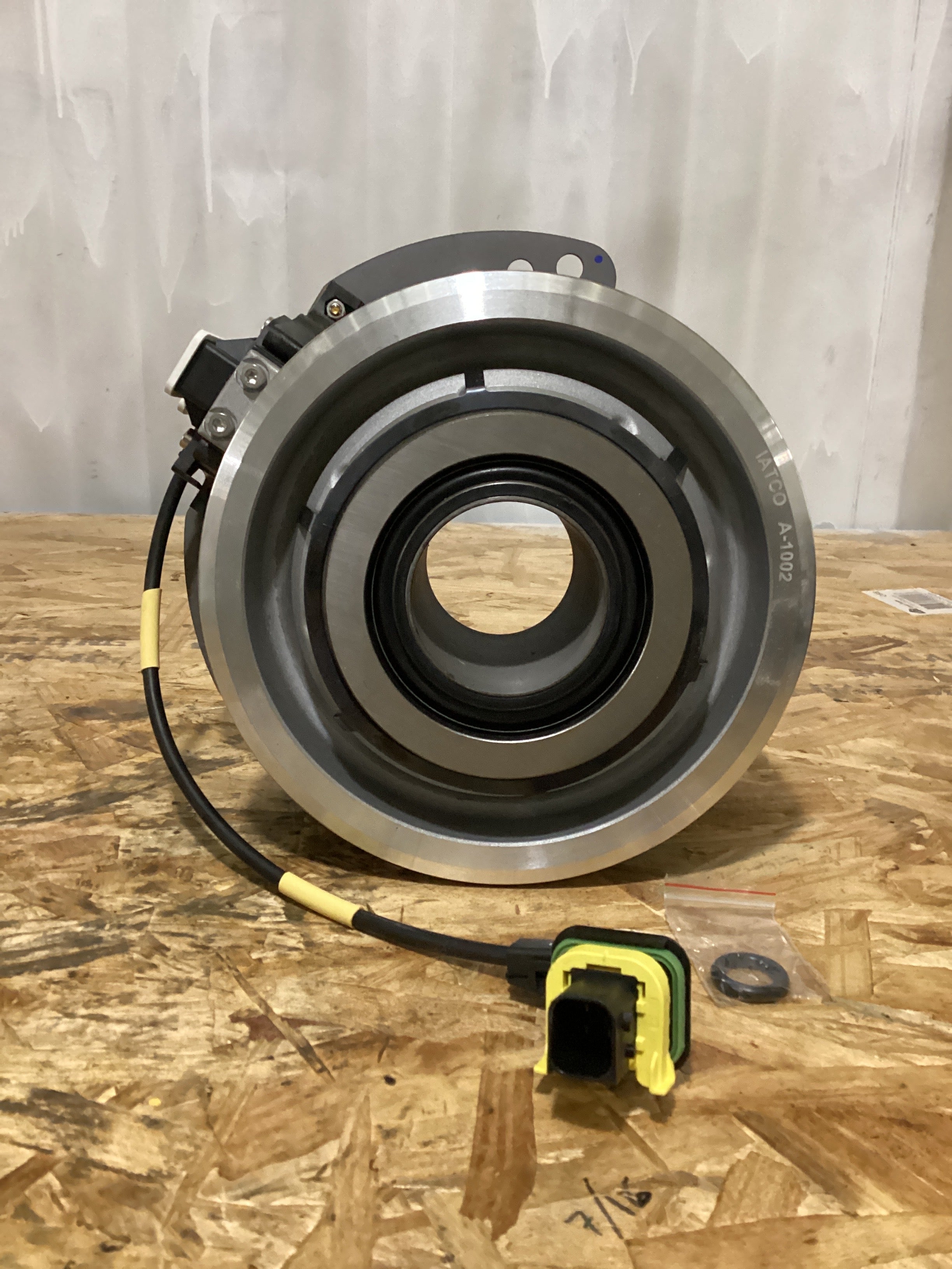 NEW | CLUTCH ACTUATOR DT 12 CASCADIA | SKU796