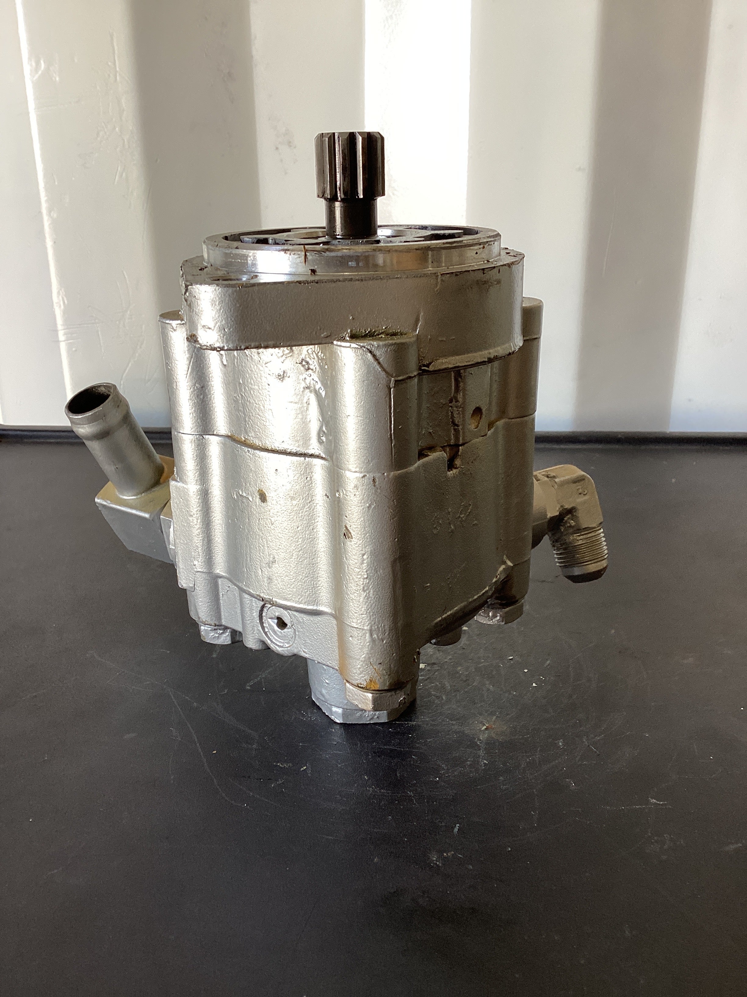 USED | POWER STEERING PUMP | SKU522