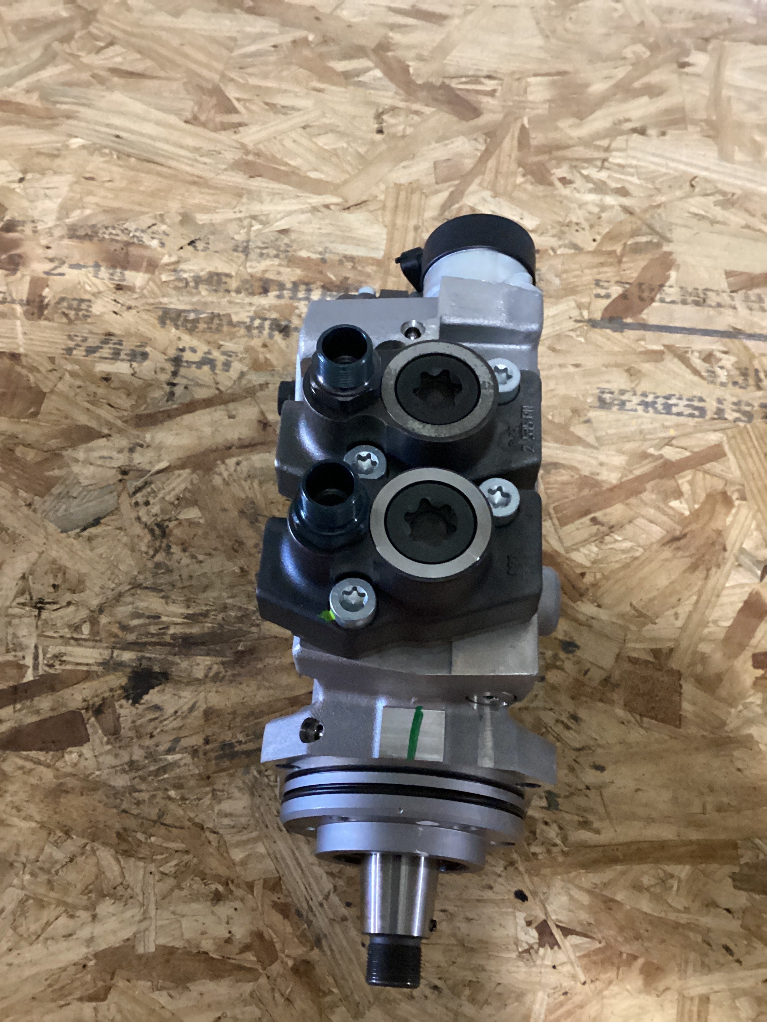 NEW | HIGH PRESSURE FUEL PUMP DETROIT DD15 | SKU745