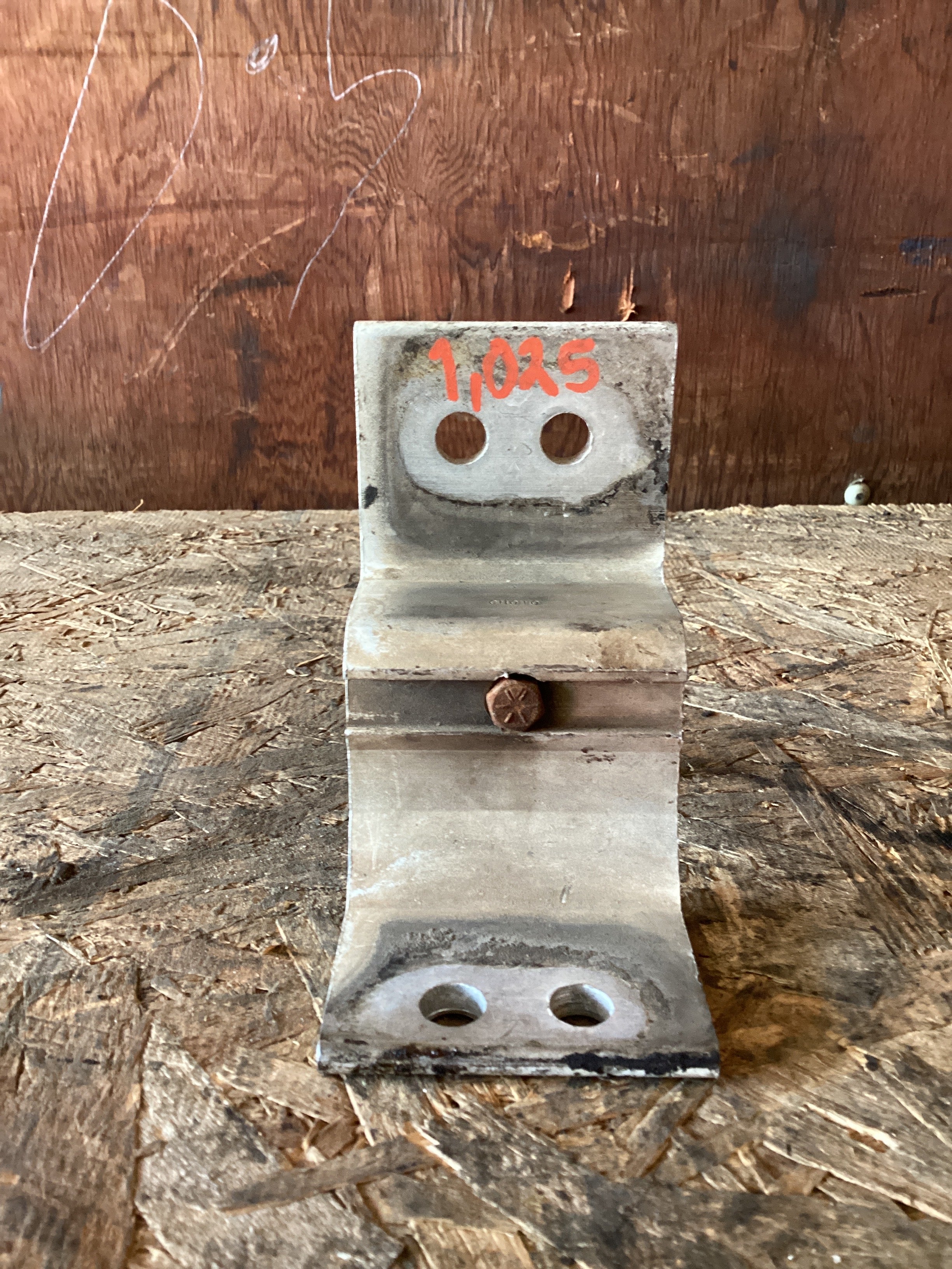 USED | REAR HOOD BRACKET FREIGHTLINER | SKU1,025