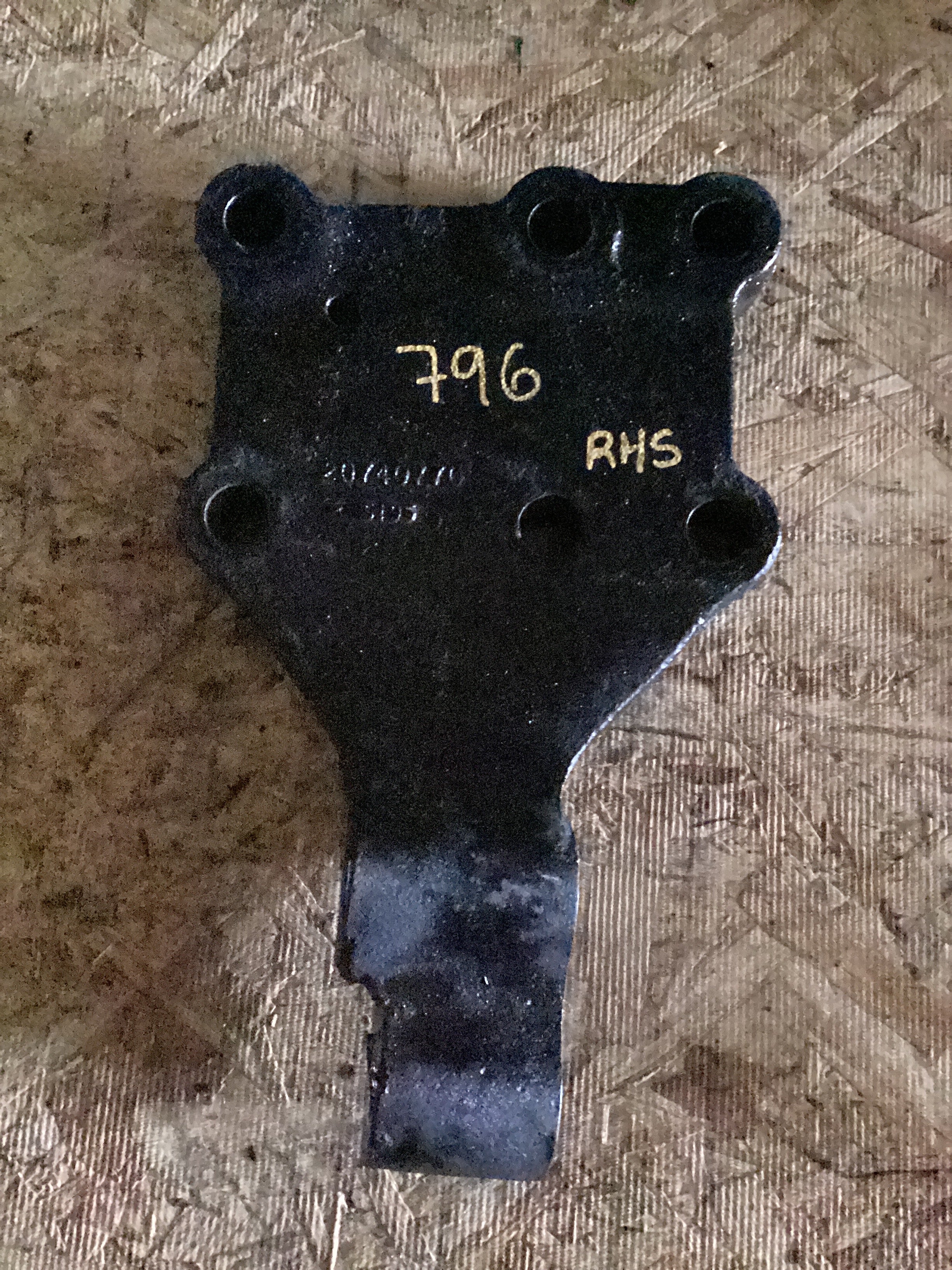 USED | REAR MOTOR MOUNT RHS VOLVO CUMMINS ISX | SKU796