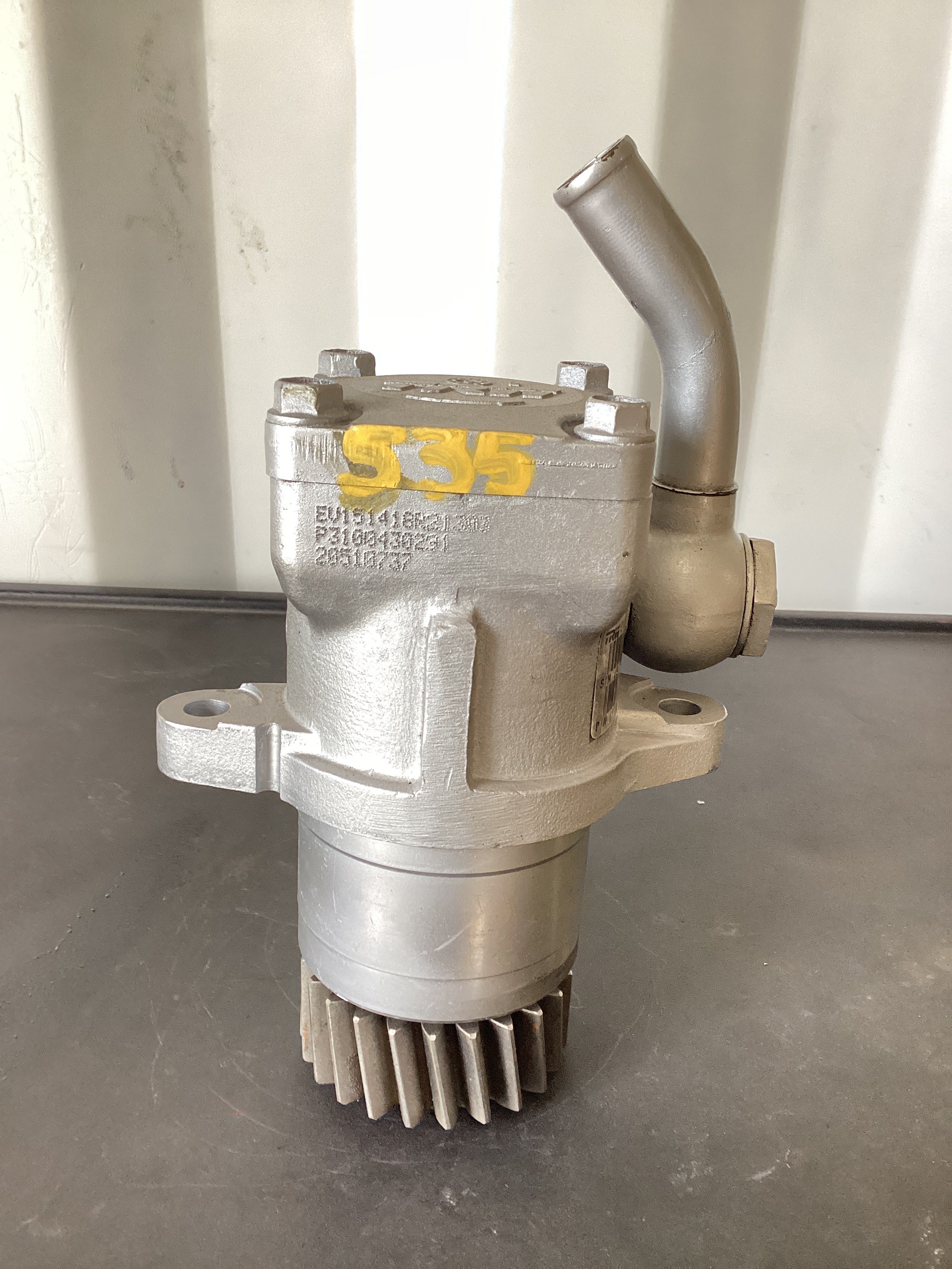 USED | POWER STEERING PUMP VOLVO RHS | SKU535