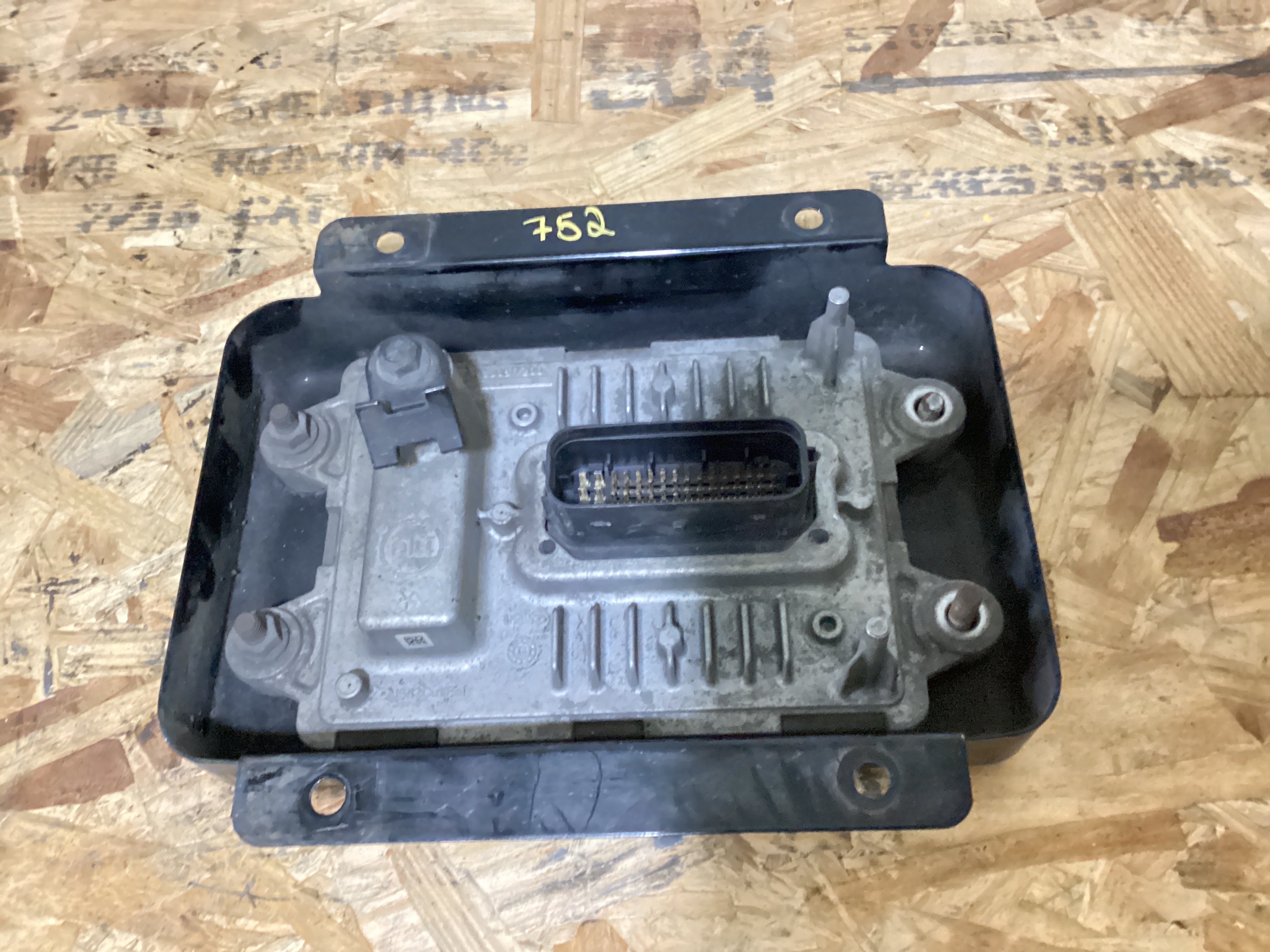USED | ACM CONTROL MODULE VOLVO VNL | SKU752