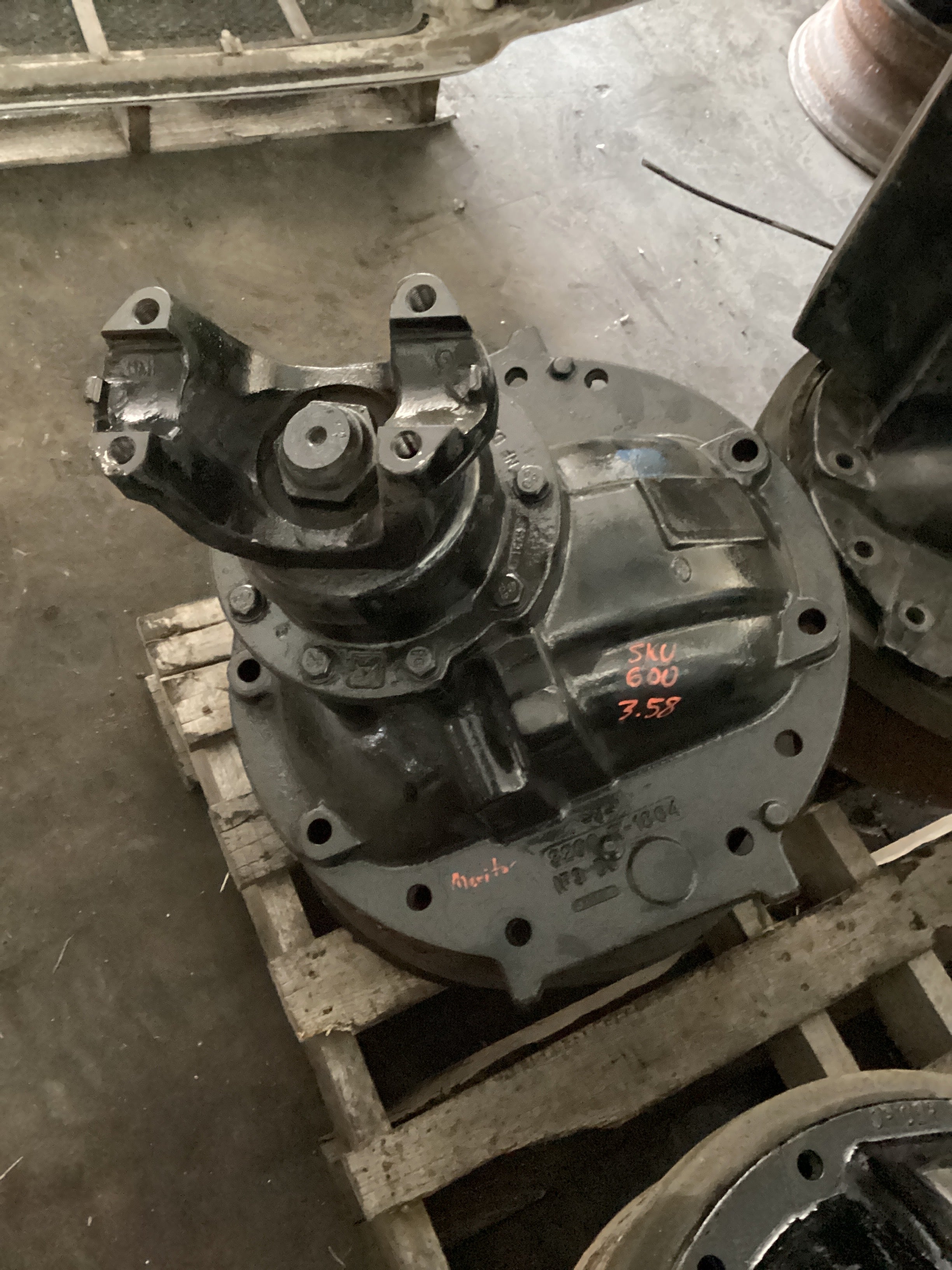 USED | 3.58 MERITOR REAR/REAR DIFFERENTIAL | SKU600