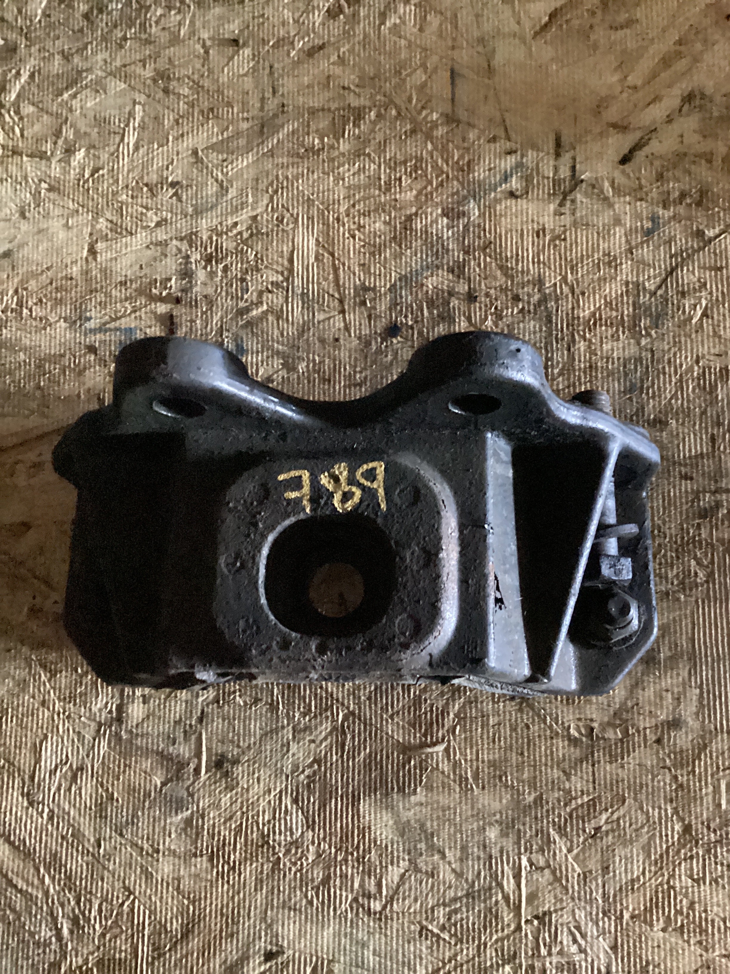 USED | REAR MOTOR MOUNT PETERBILT | SKU789