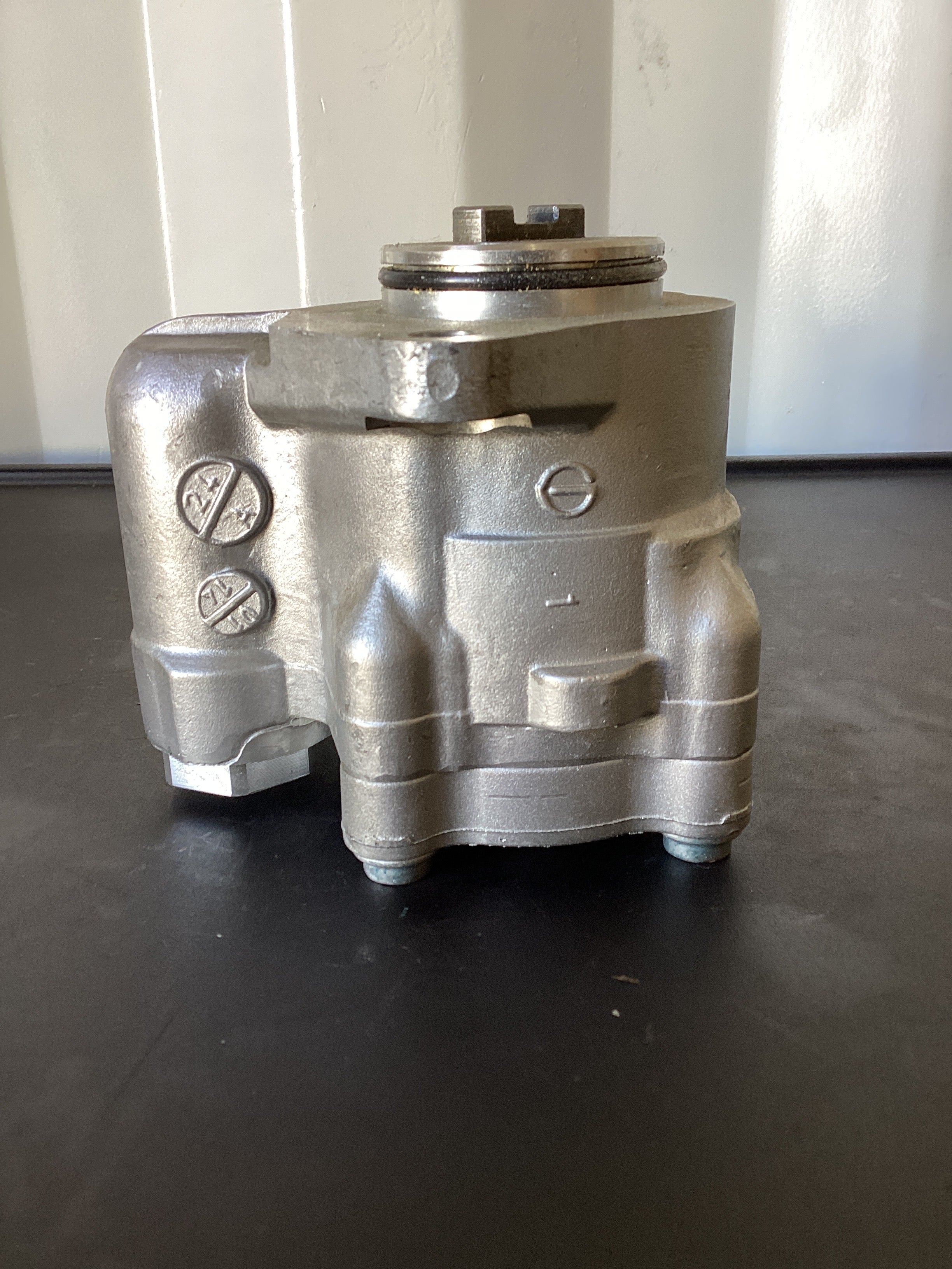 USED | POWER STEERING PUMP INTERNATIONAL | SKU491