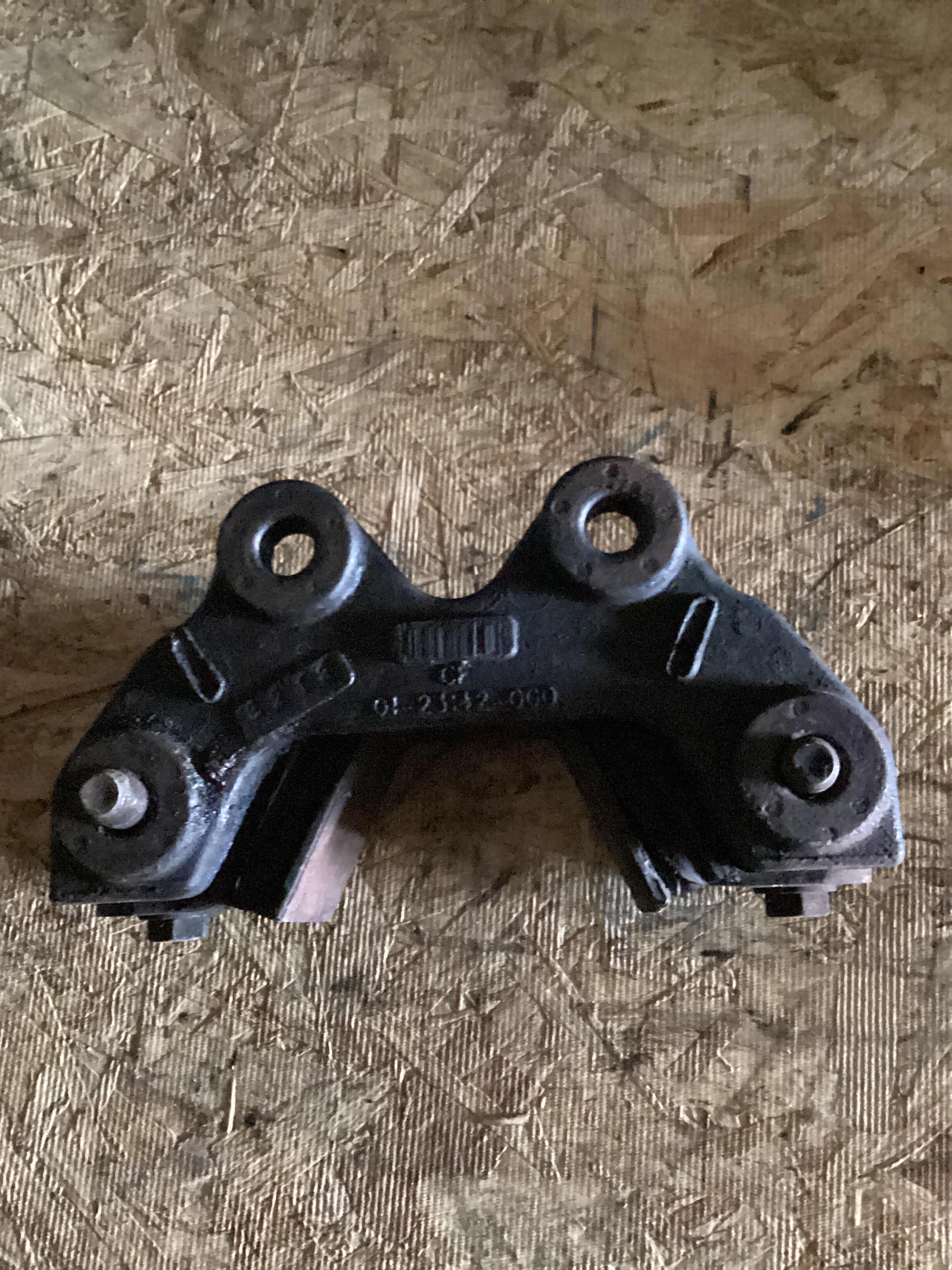 USED | REAR MOTOR MOUNT PETERBILT | SKU789