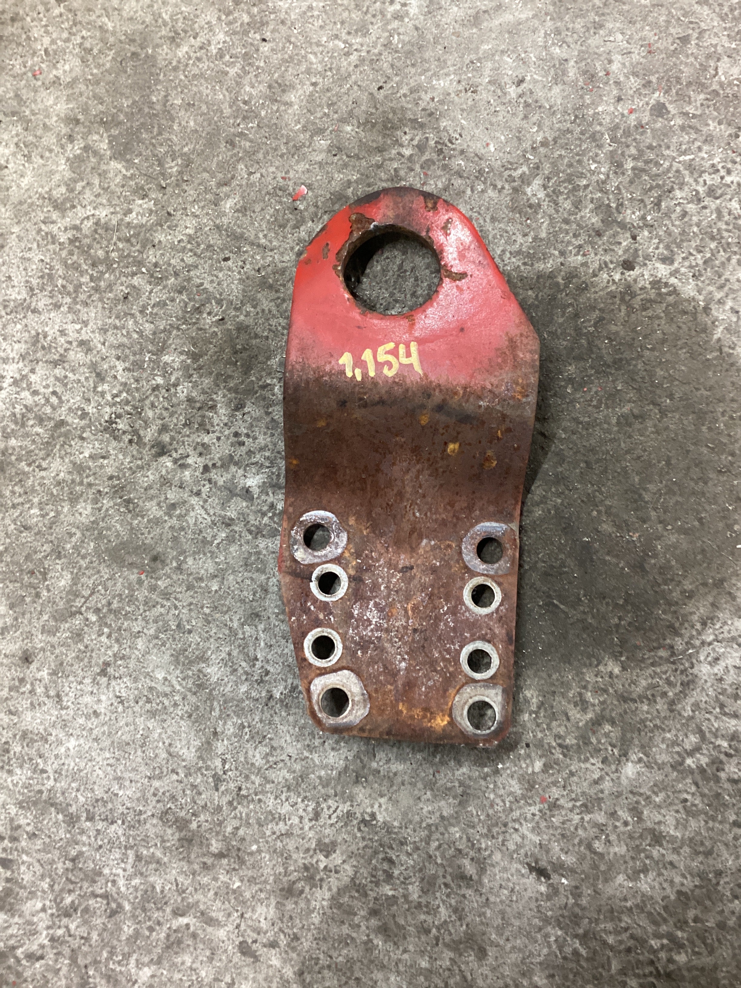 USED | ENGINE LIFTING BRACKET 2 CUMMINS ISB 2012 | SKU1,154