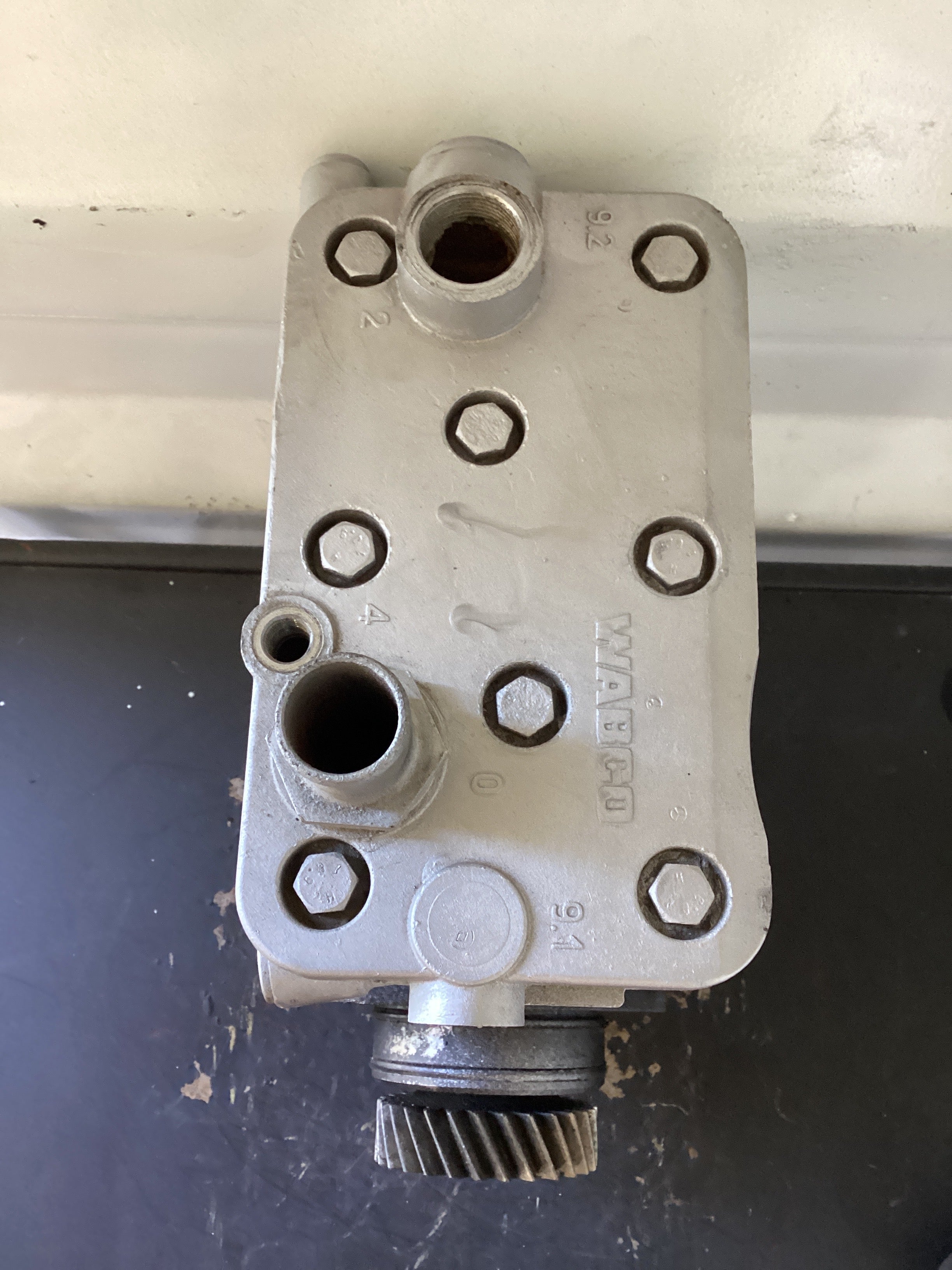 USED | AIR COMPRESSOR MERCEDEZ BENZ MBE4000 | SKU481