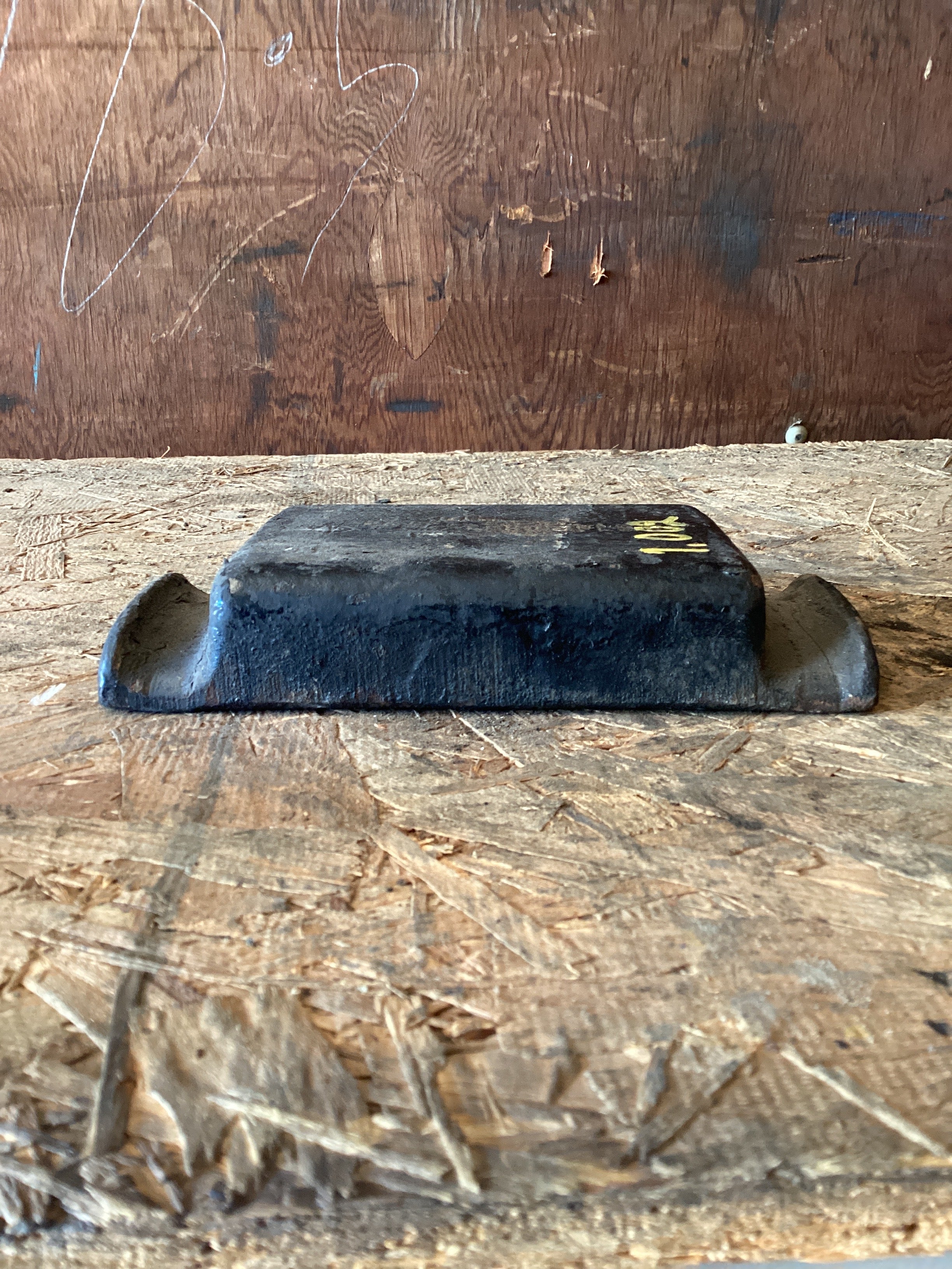 USED | REAR LEAF SPRING U BOLT AXLE PLATE BRACKET INTERNATIONAL | SKU1,002