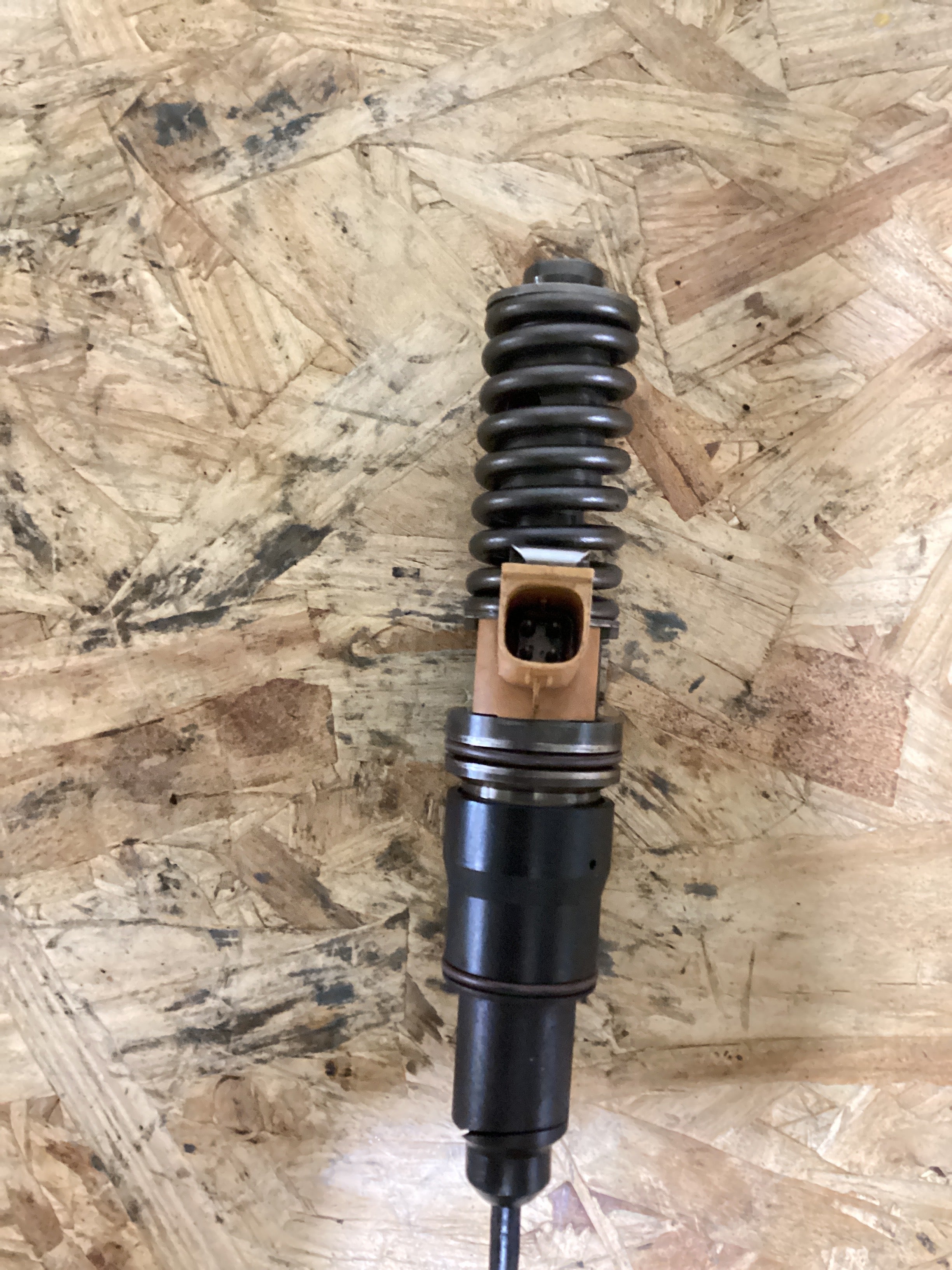 USED | FUEL INJECTOR VOLVO D13 | SKU775