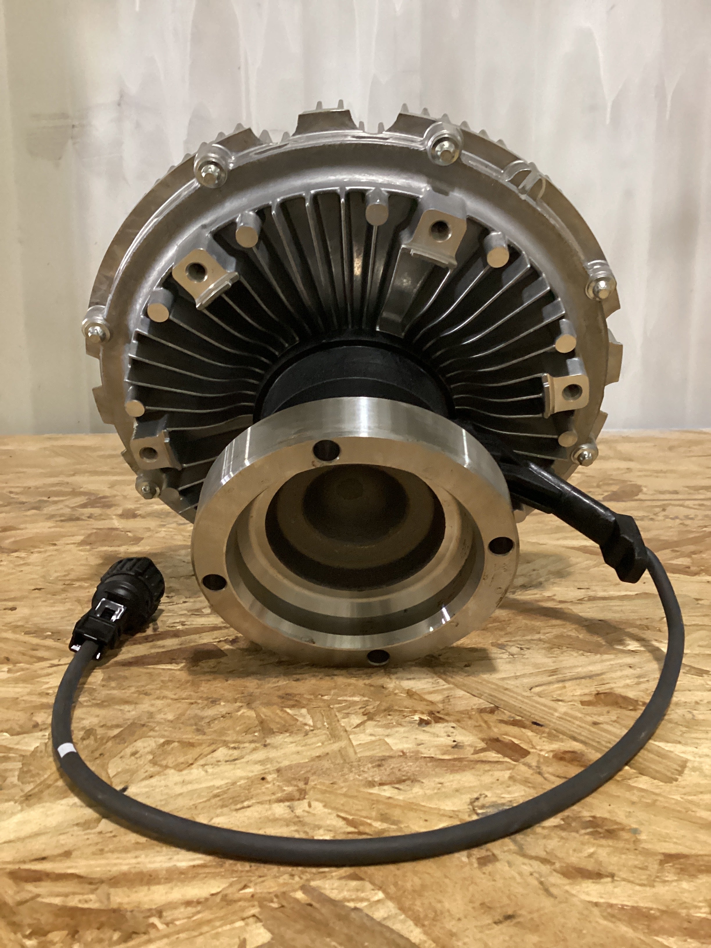 NEW | FAN CLUTCH ASSY VOLVO VNL | SKU722