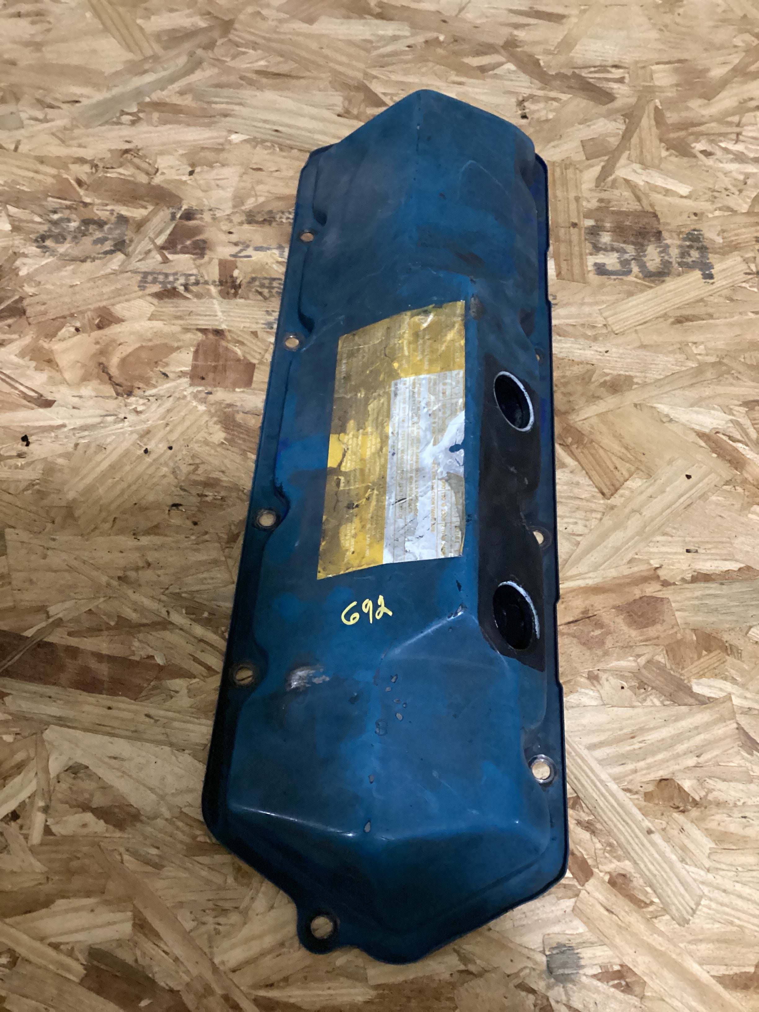 USED | VALVE COVER INTERNATIONAL NAVISTAR | SKU692