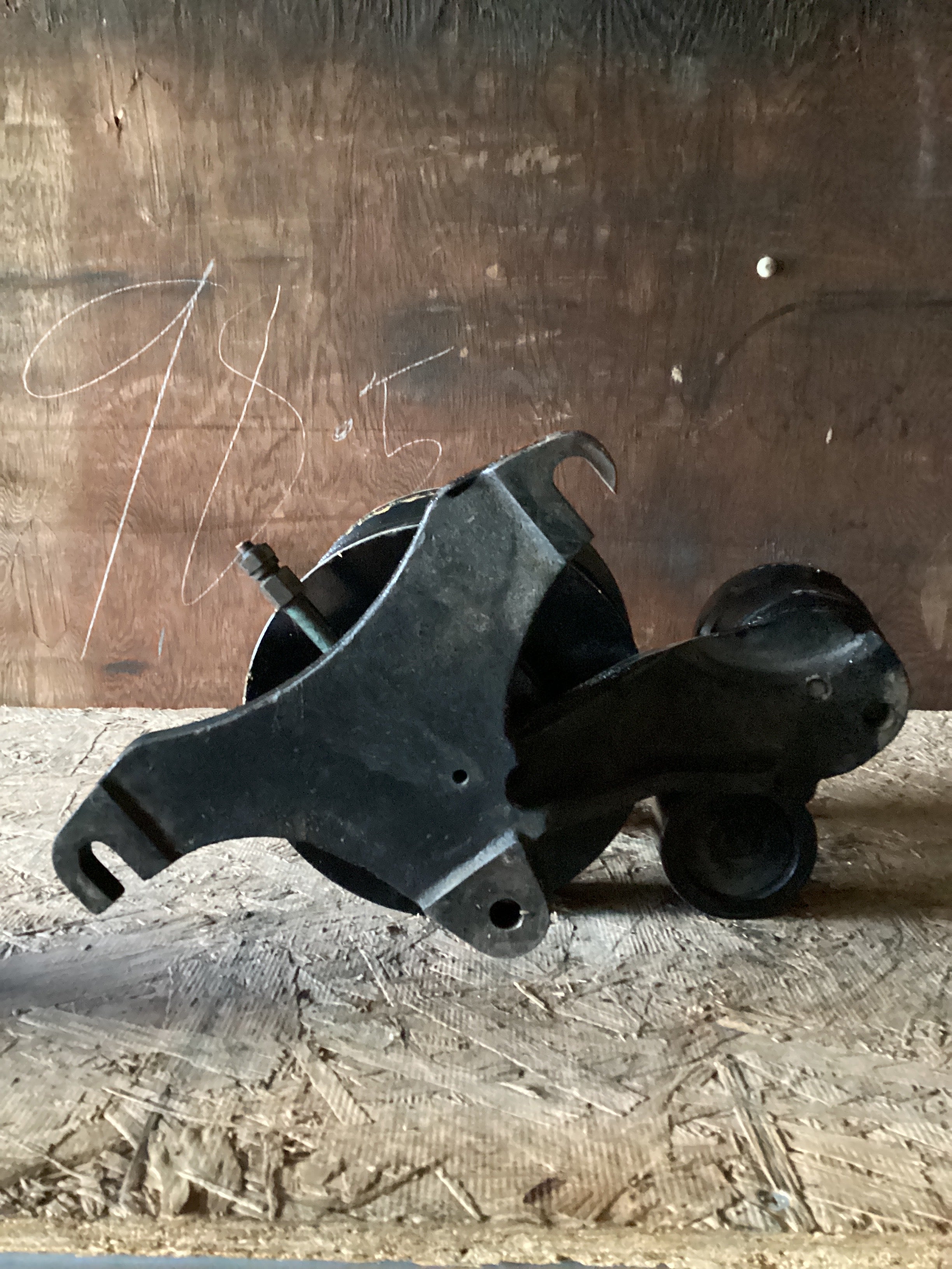 USED | ENGINE FAN CLUTCH WITH TENSIONER ASSY DETROIT 12.7 | SKU897