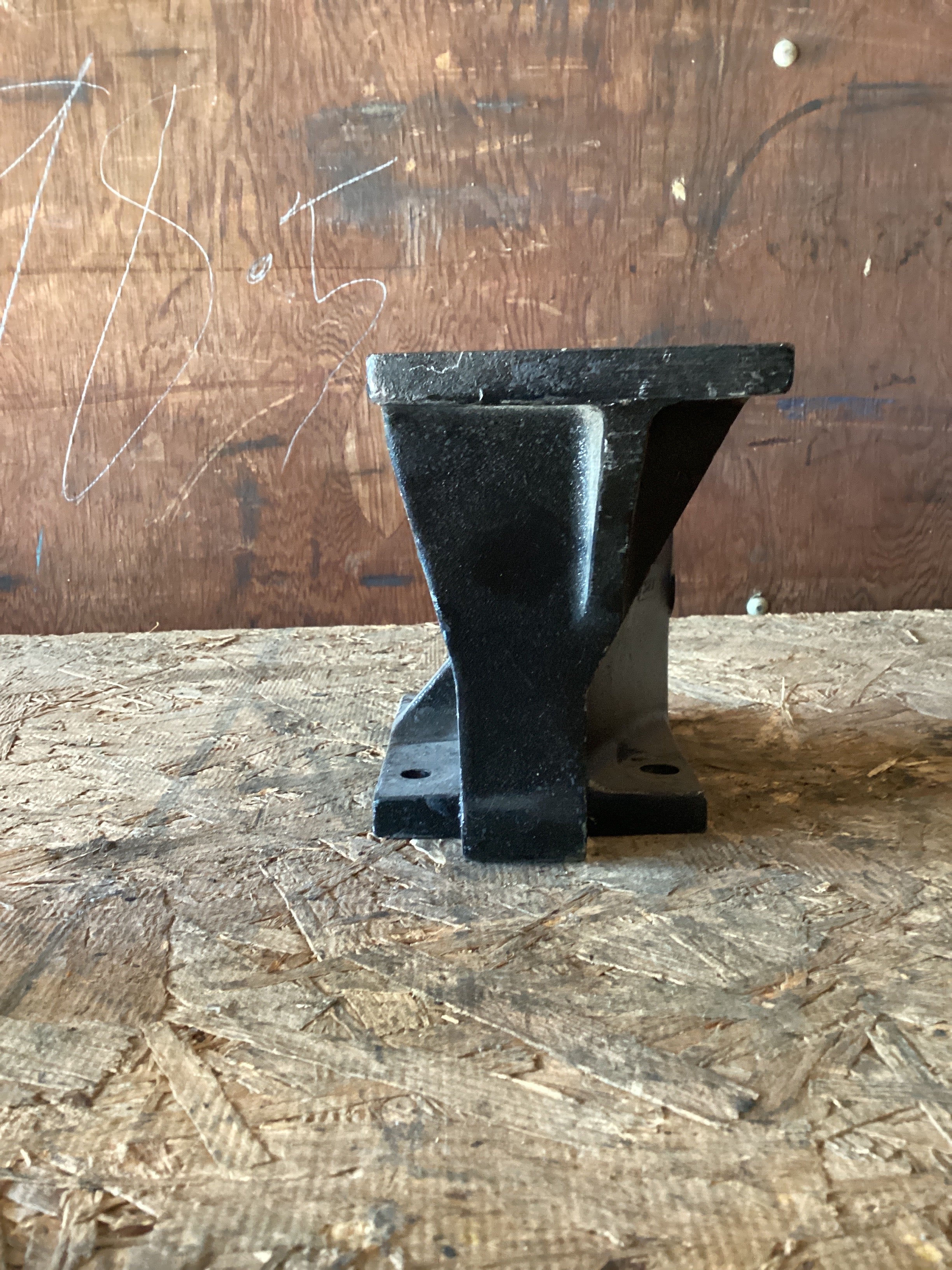 USED | ENGINE BRACKET DETROIT 14L | SKU990