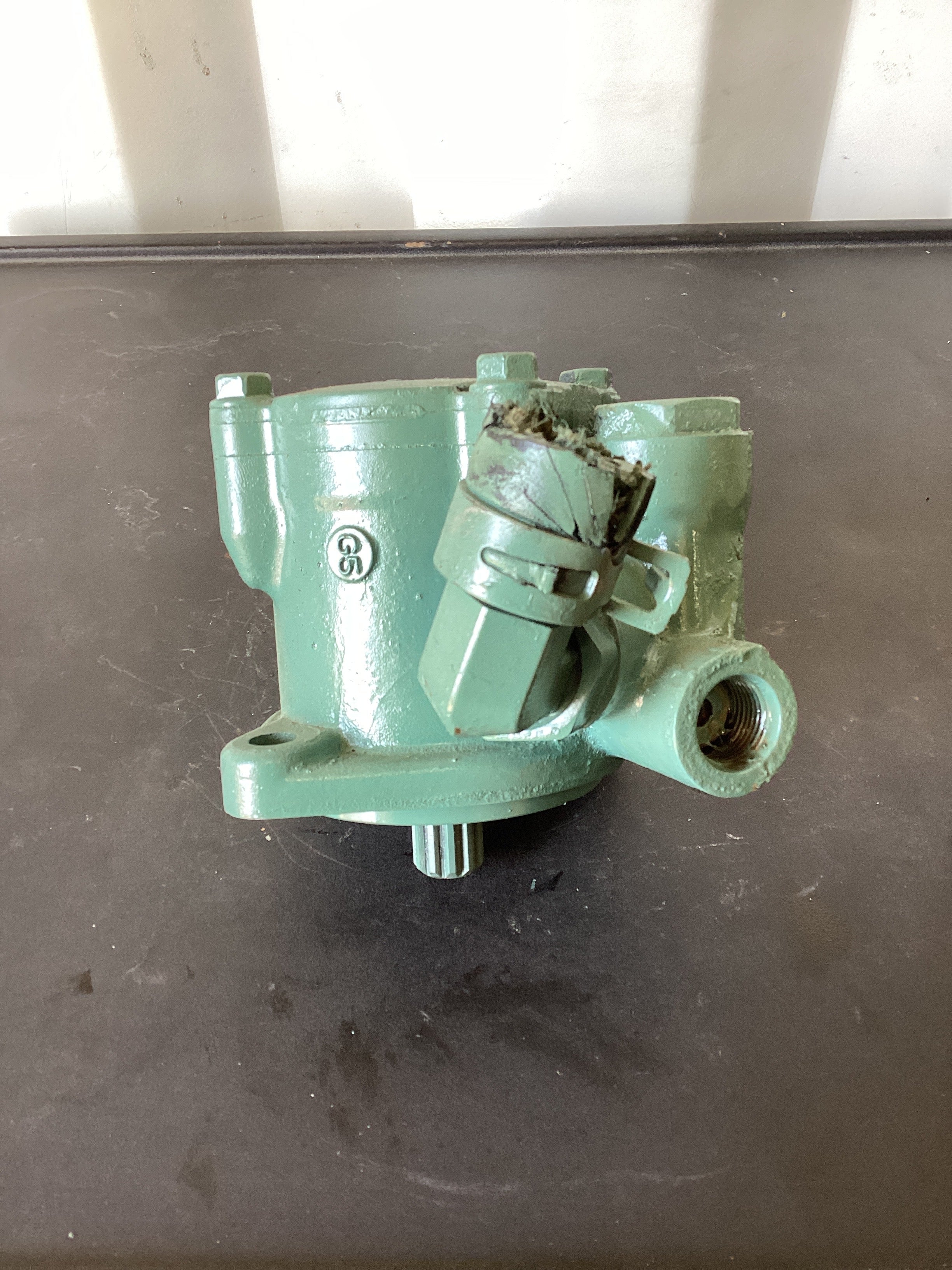 USED | POWER STEERING PUMP LHS | SKU494