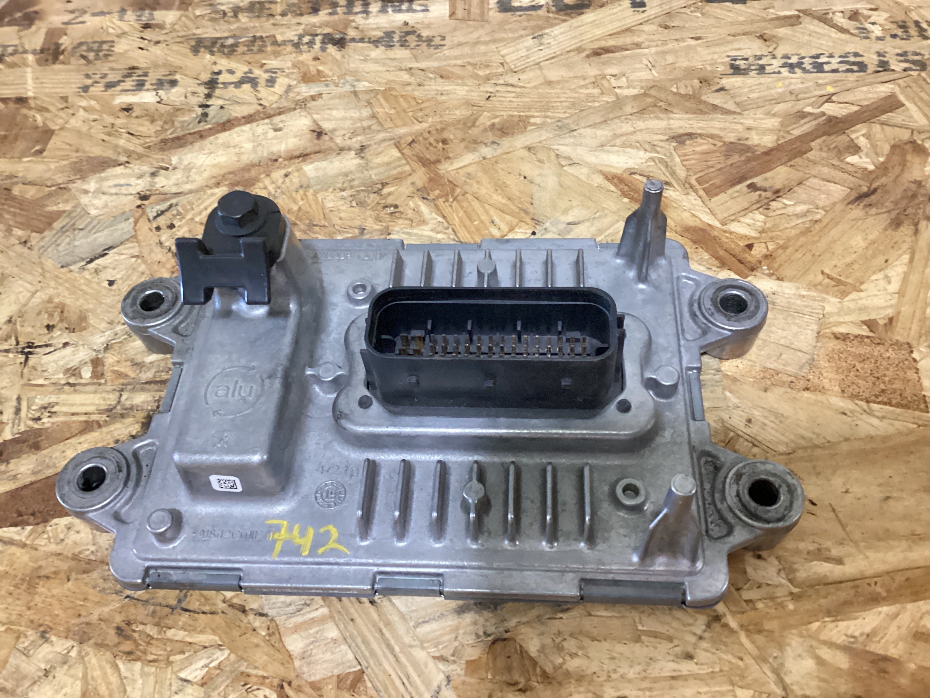 USED | CONTROL MODULE ACM VOLVO D13 | SKU742