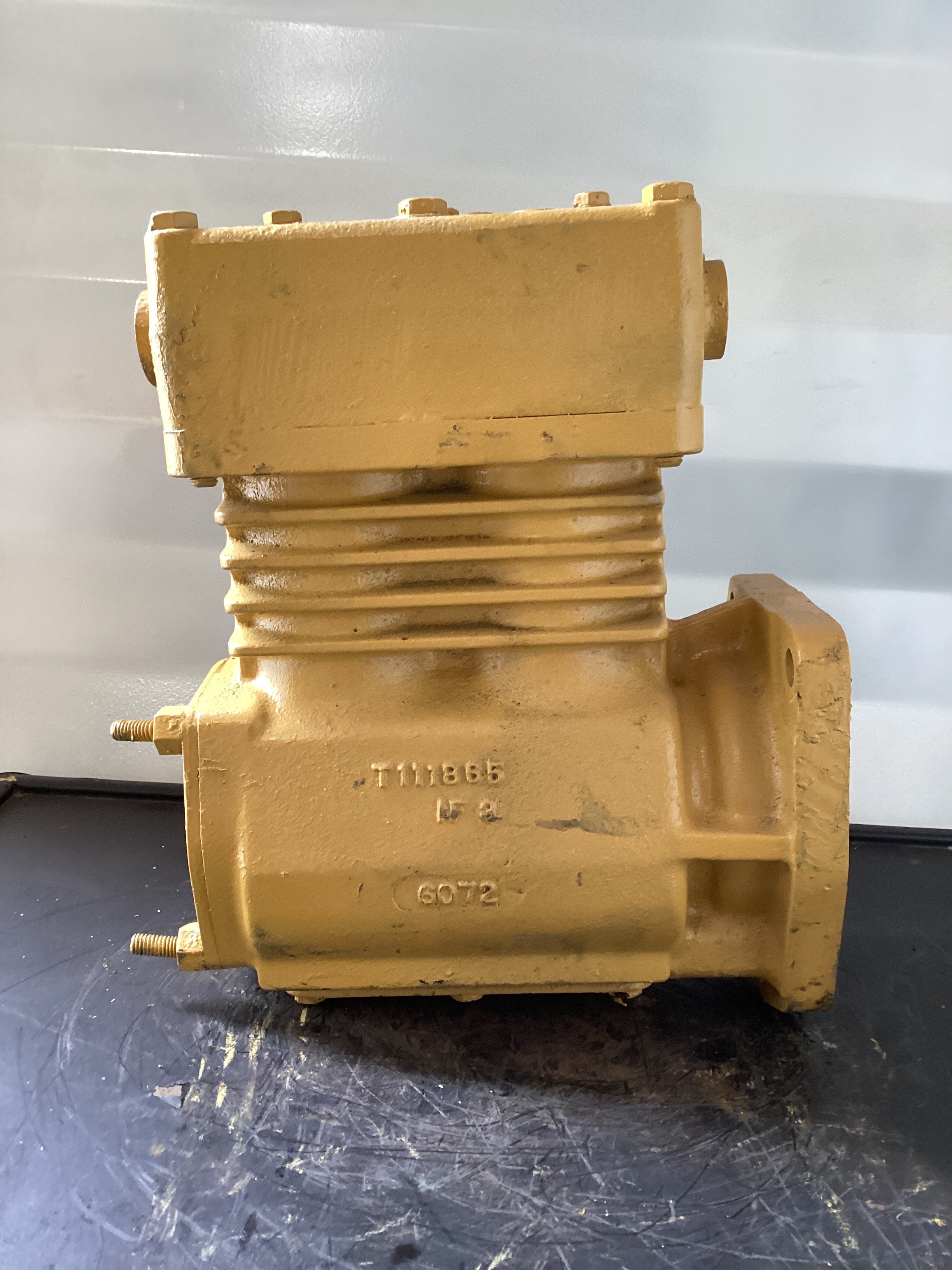 USED | AIR COMPRESSOR CATERILAR | SKU450