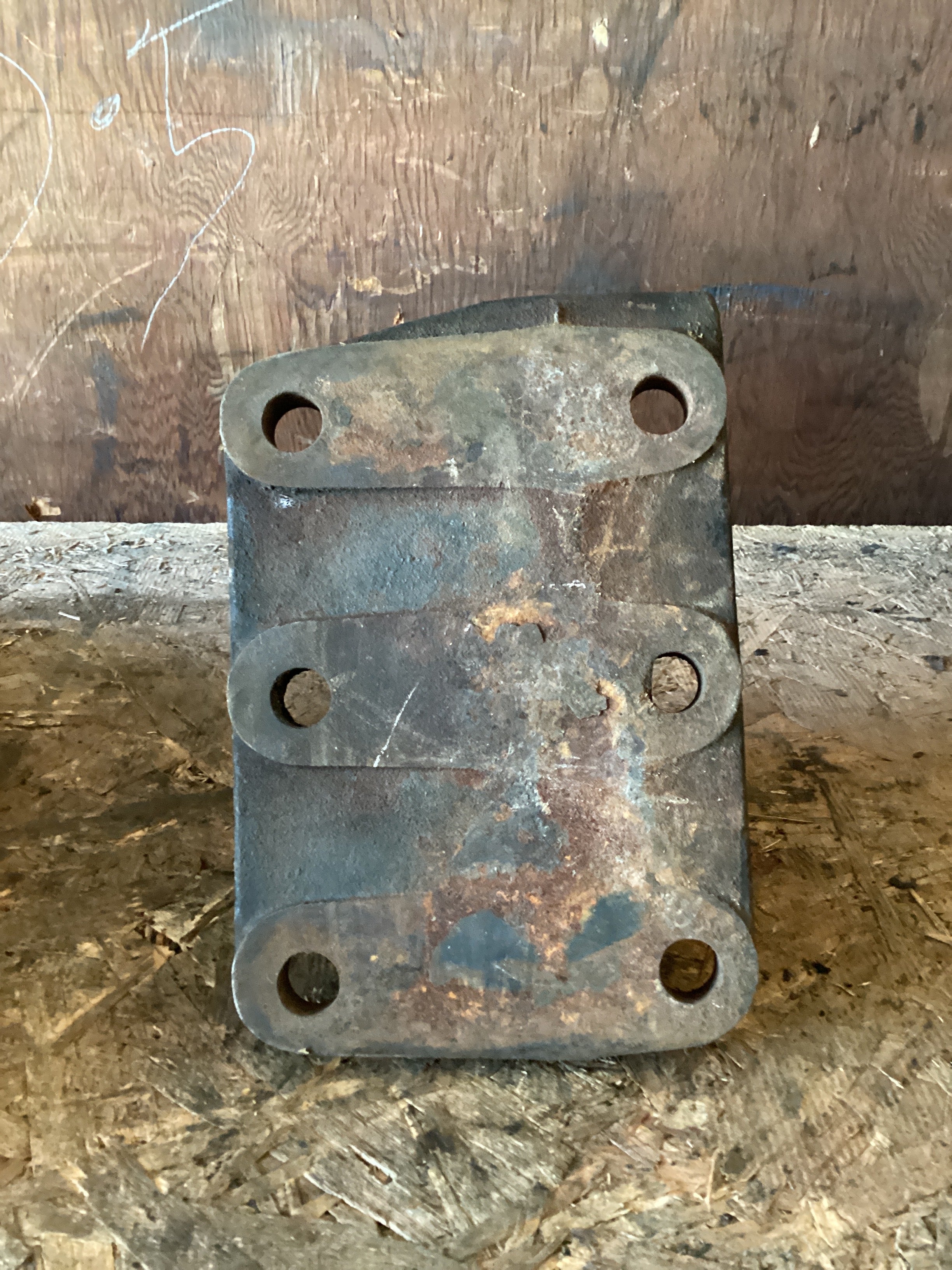 USED | ENGINE MOUNT LHS DETROIT | SKU1,101