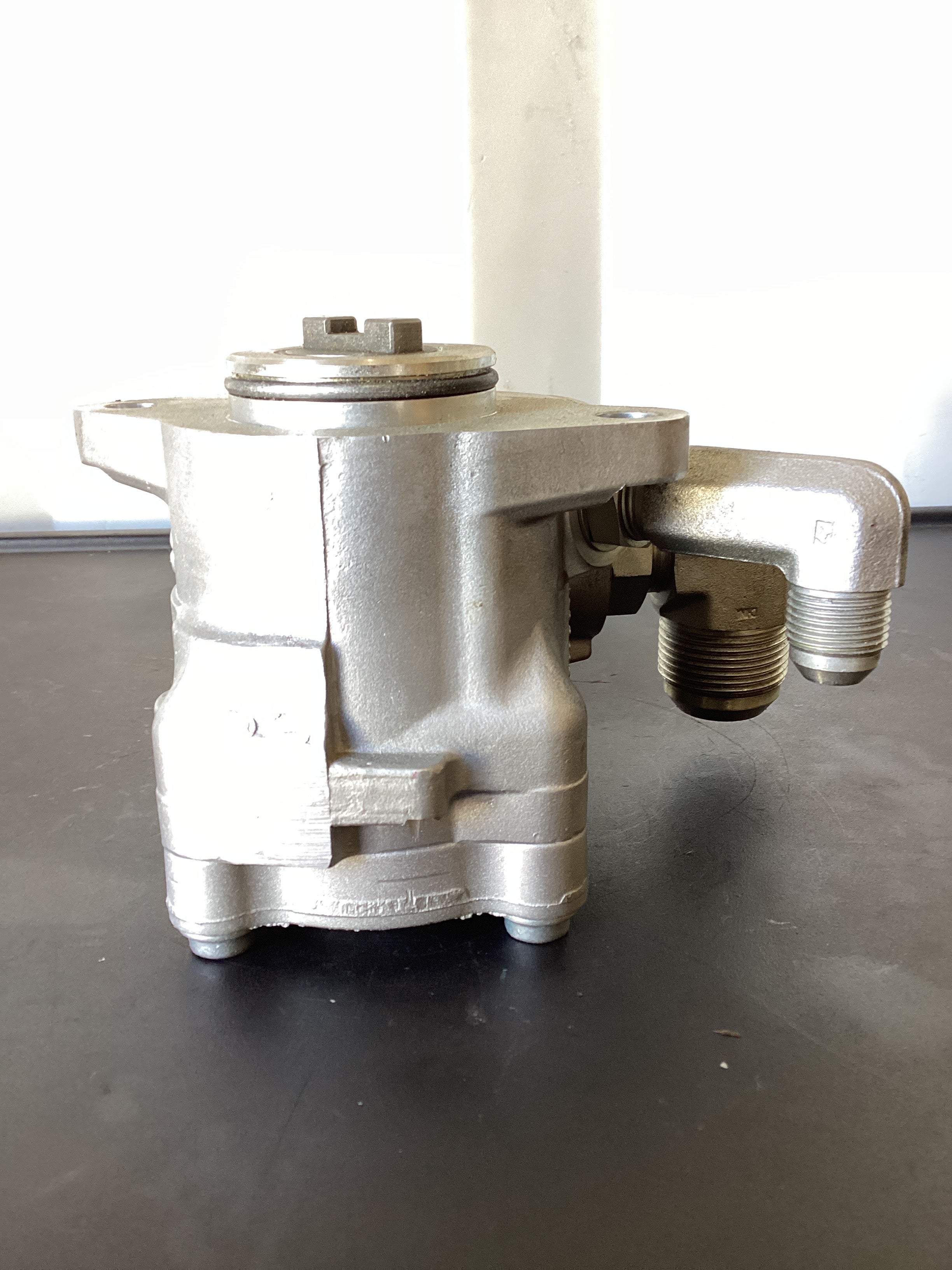 USED | POWER STEERING PUMP INTERNATIONAL | SKU491
