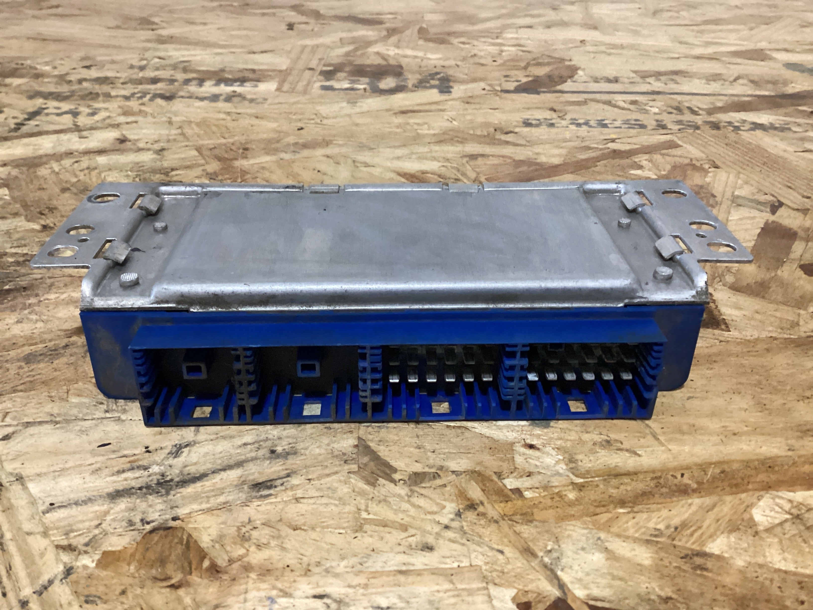 USED | BRAKE CONTROL MODULE KENWORTH & PETERBILT | SKU740