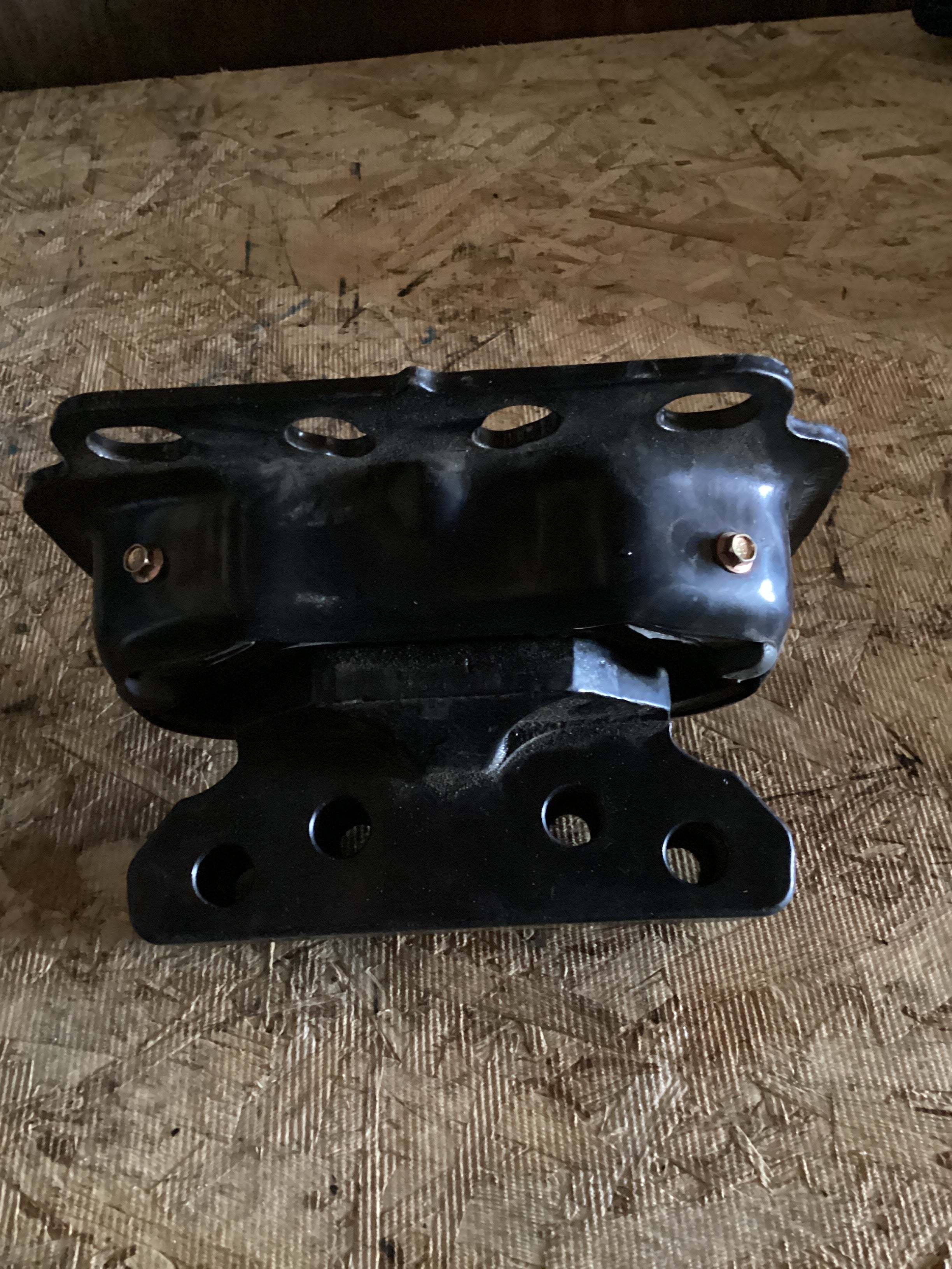 USED | REAR ENGINE MOTOR MOUNT ISX CUMMINS | SKU786