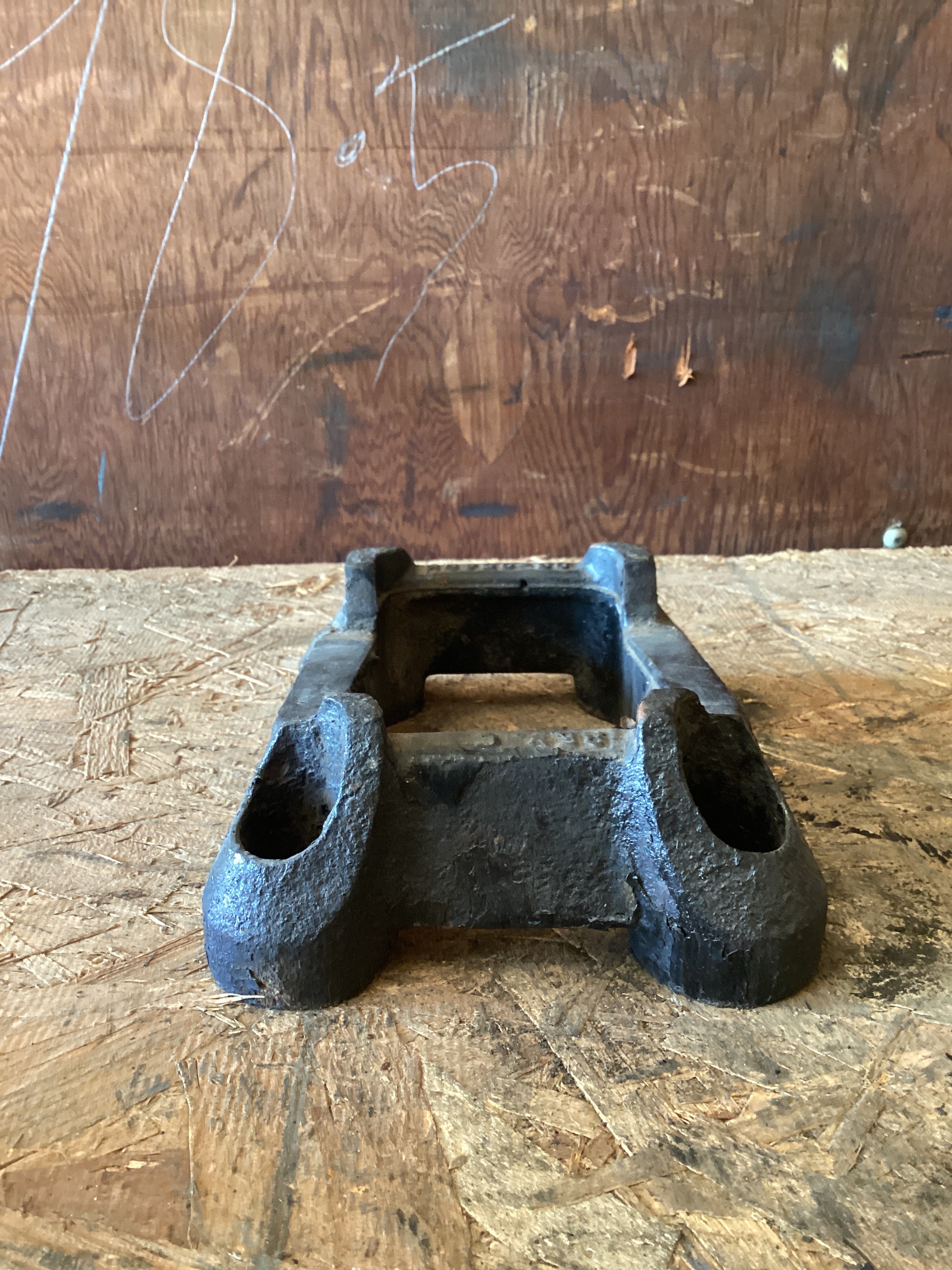 USED | REAR LEAF SPRING U BOLT LOWER PLATE BRACKET PETERBILT| SKU995