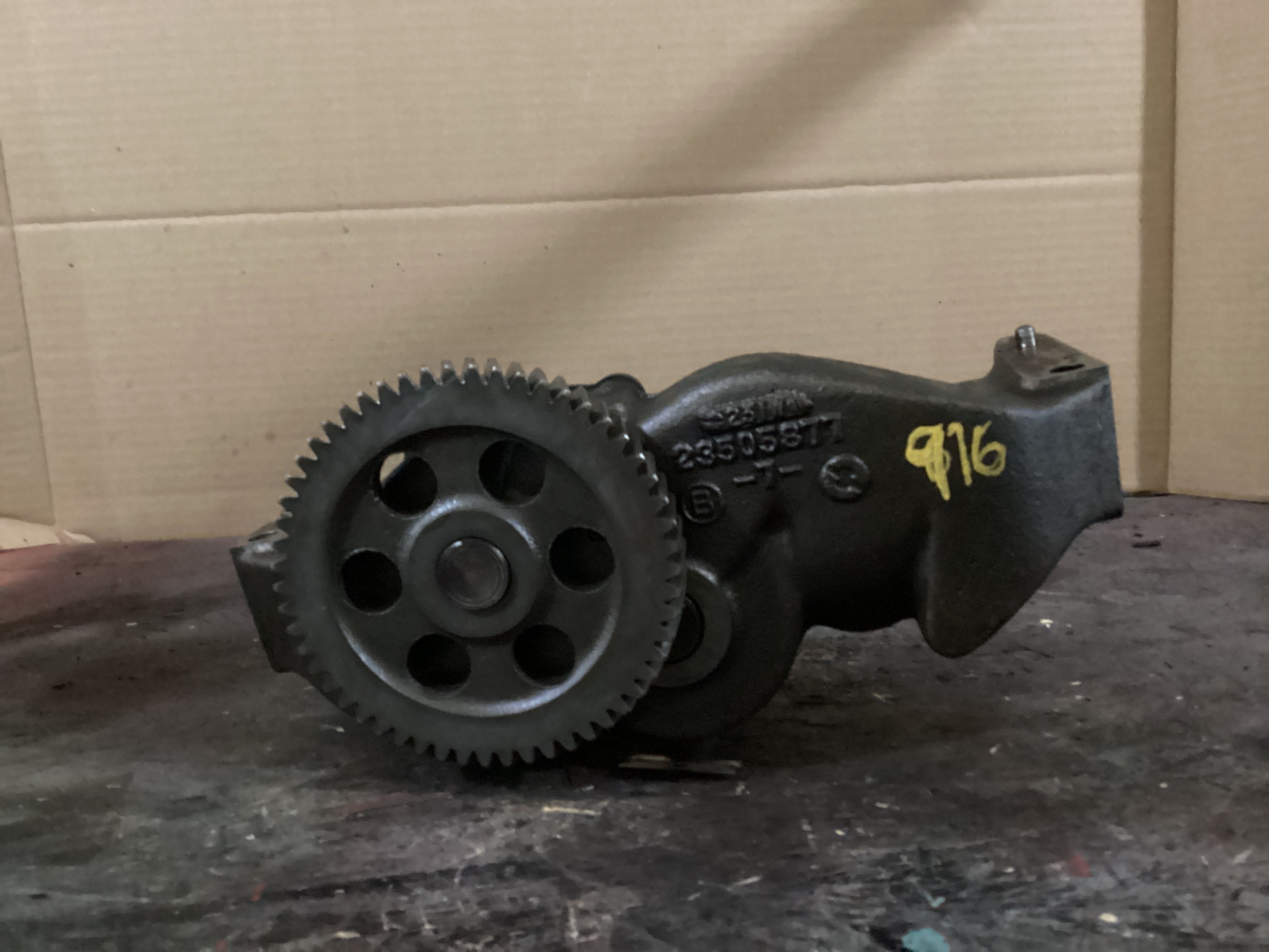 USED | OIL PUMP ASSY DETROIT 12.7 | SKU916