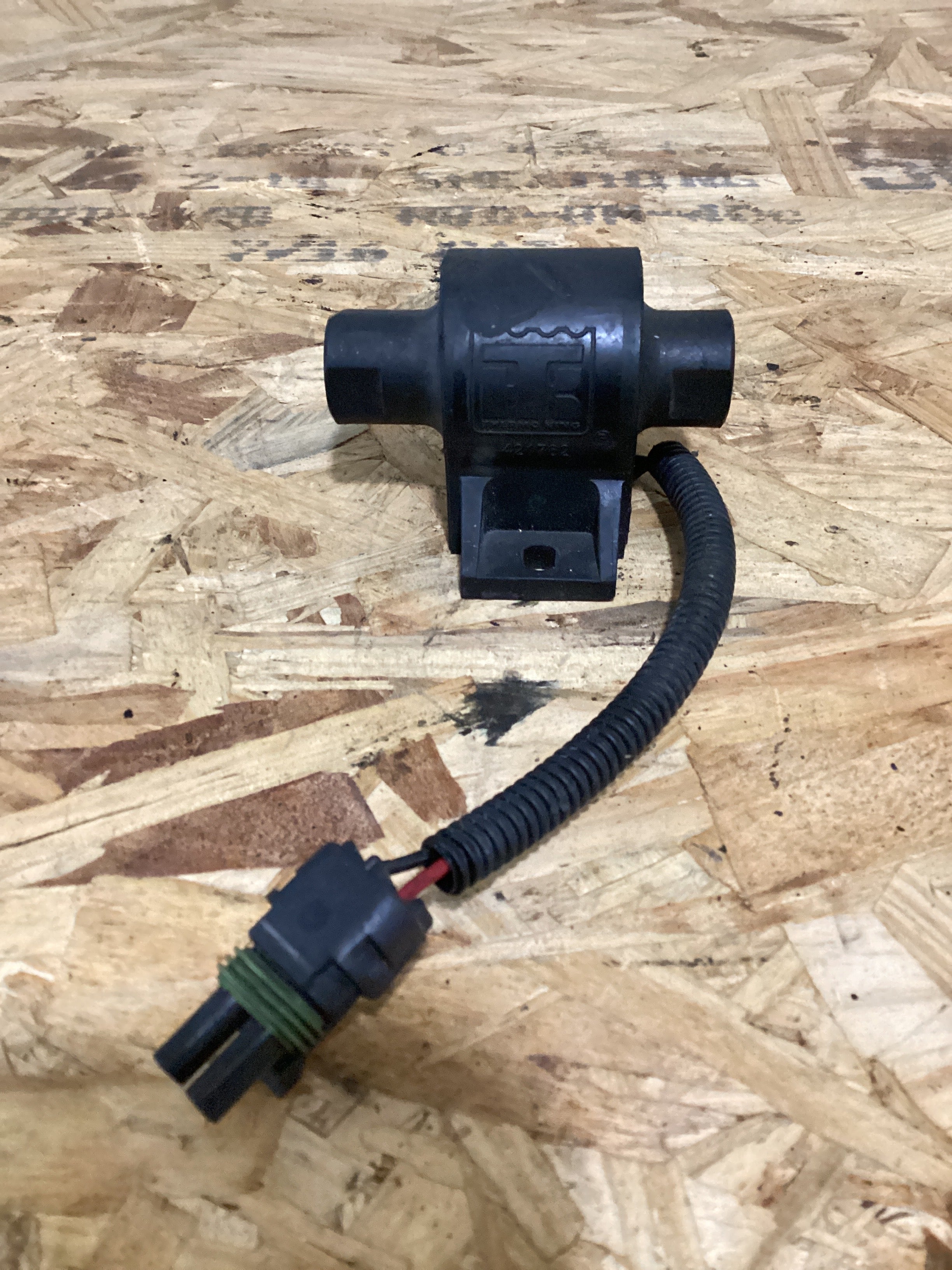 USED | THERMO KING FUEL PUMP ASSY | SKU700