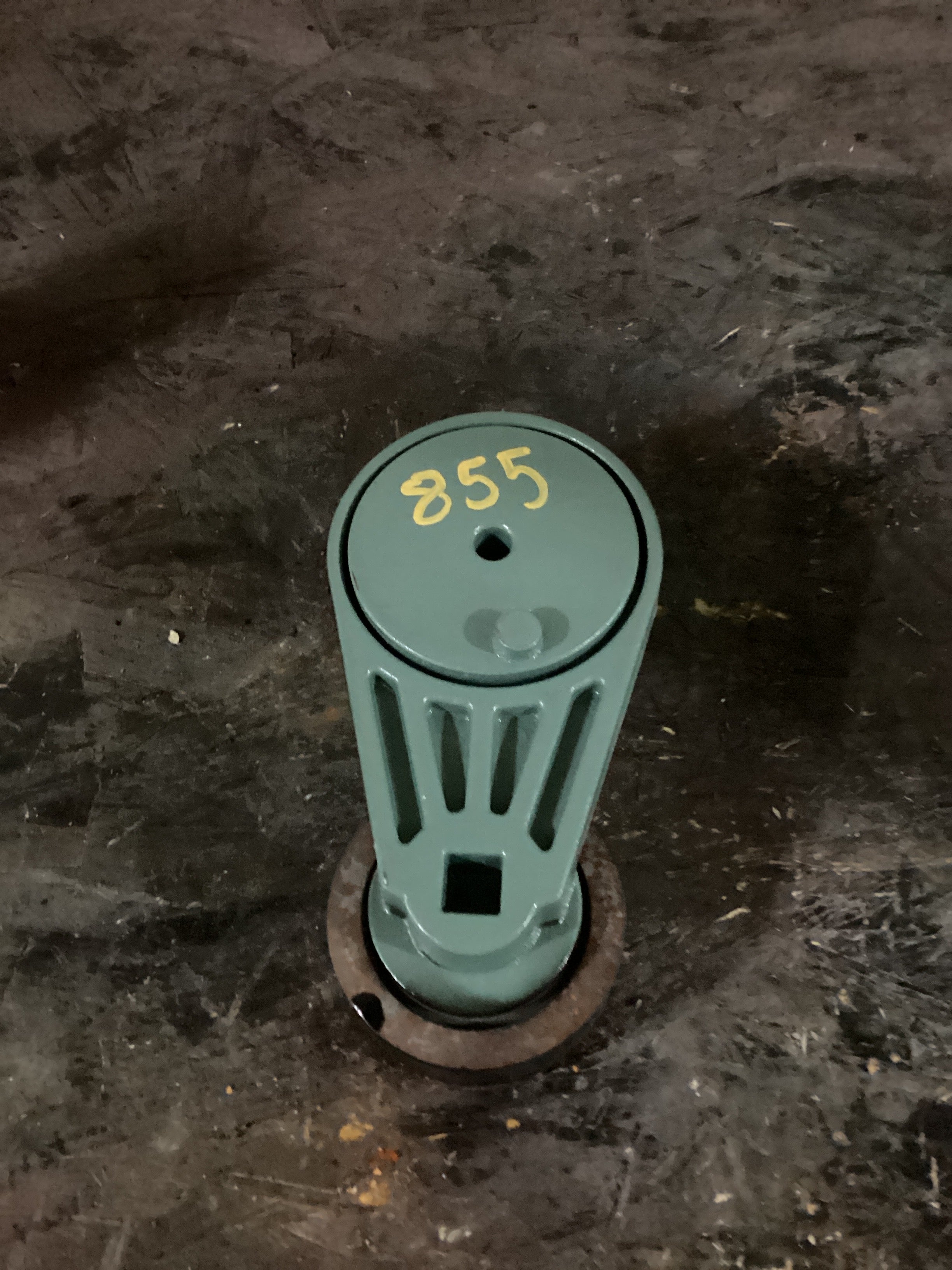 USED | ENGINE BELT TENSIONER MERCEDES | SKU855