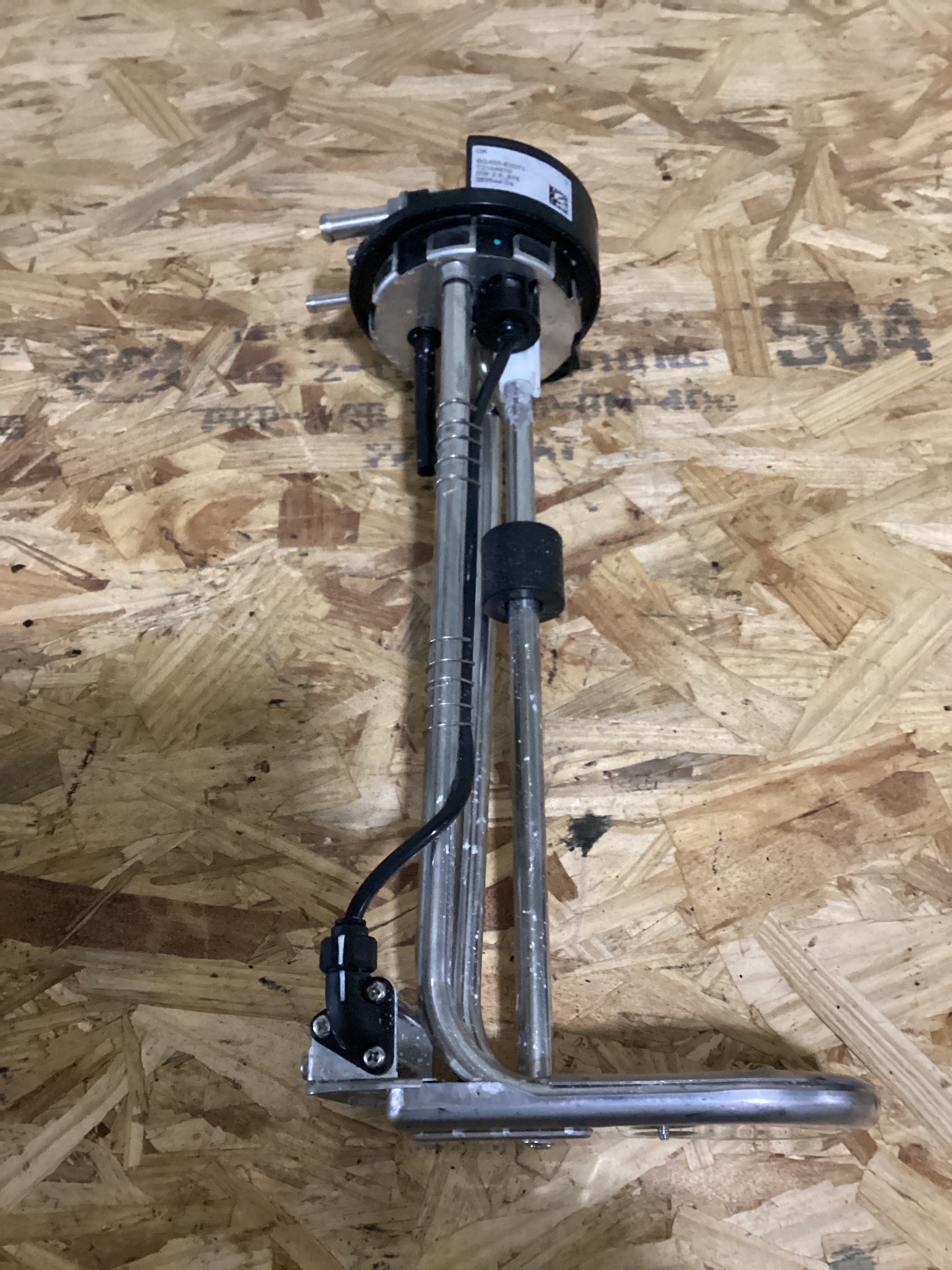 USED | DEF HEAD SENSOR ASSY HINO BOX TRUCK | SKU699