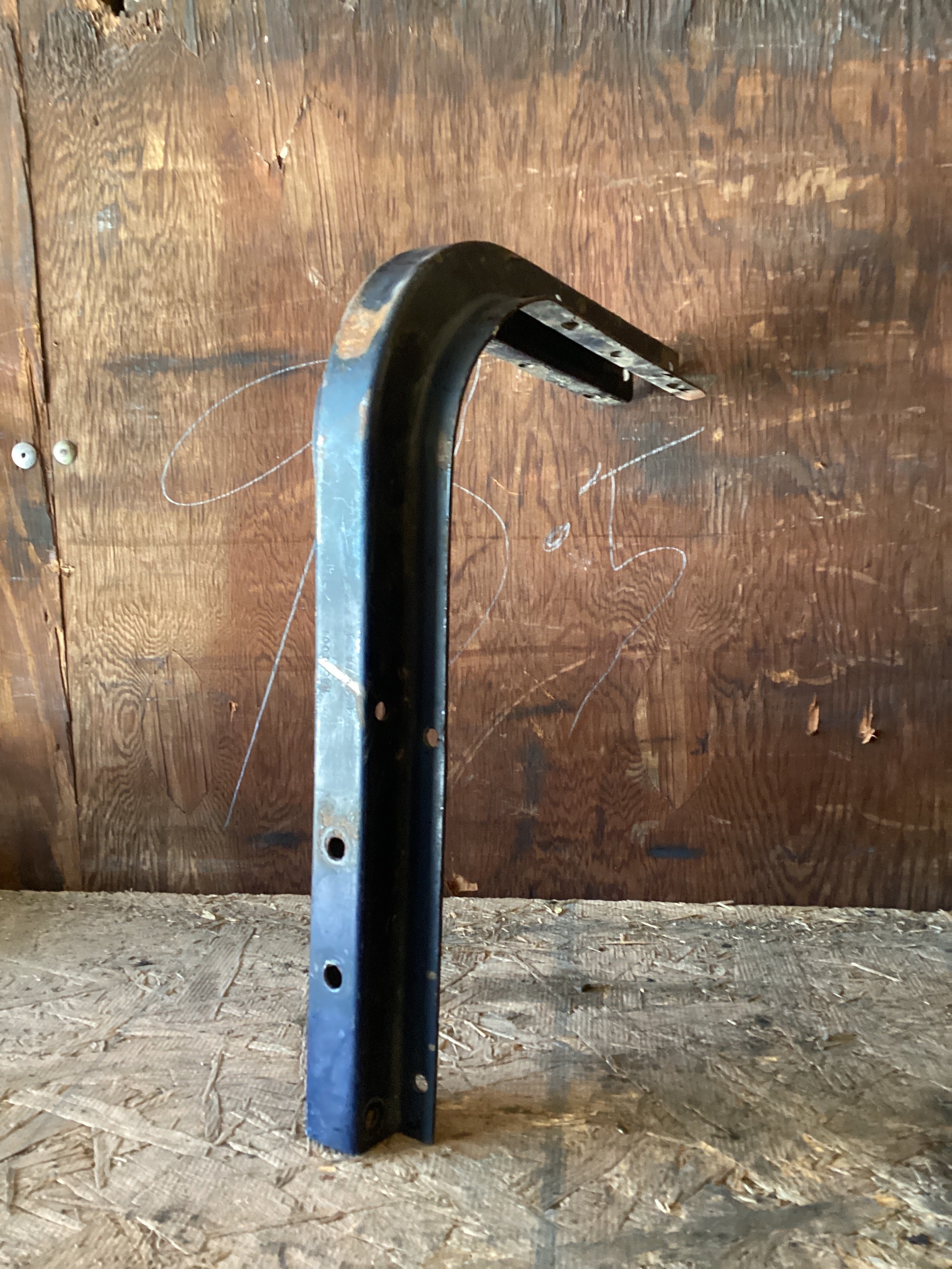 USED | AIR TANK ANGLE BRACKET | SKU1,073