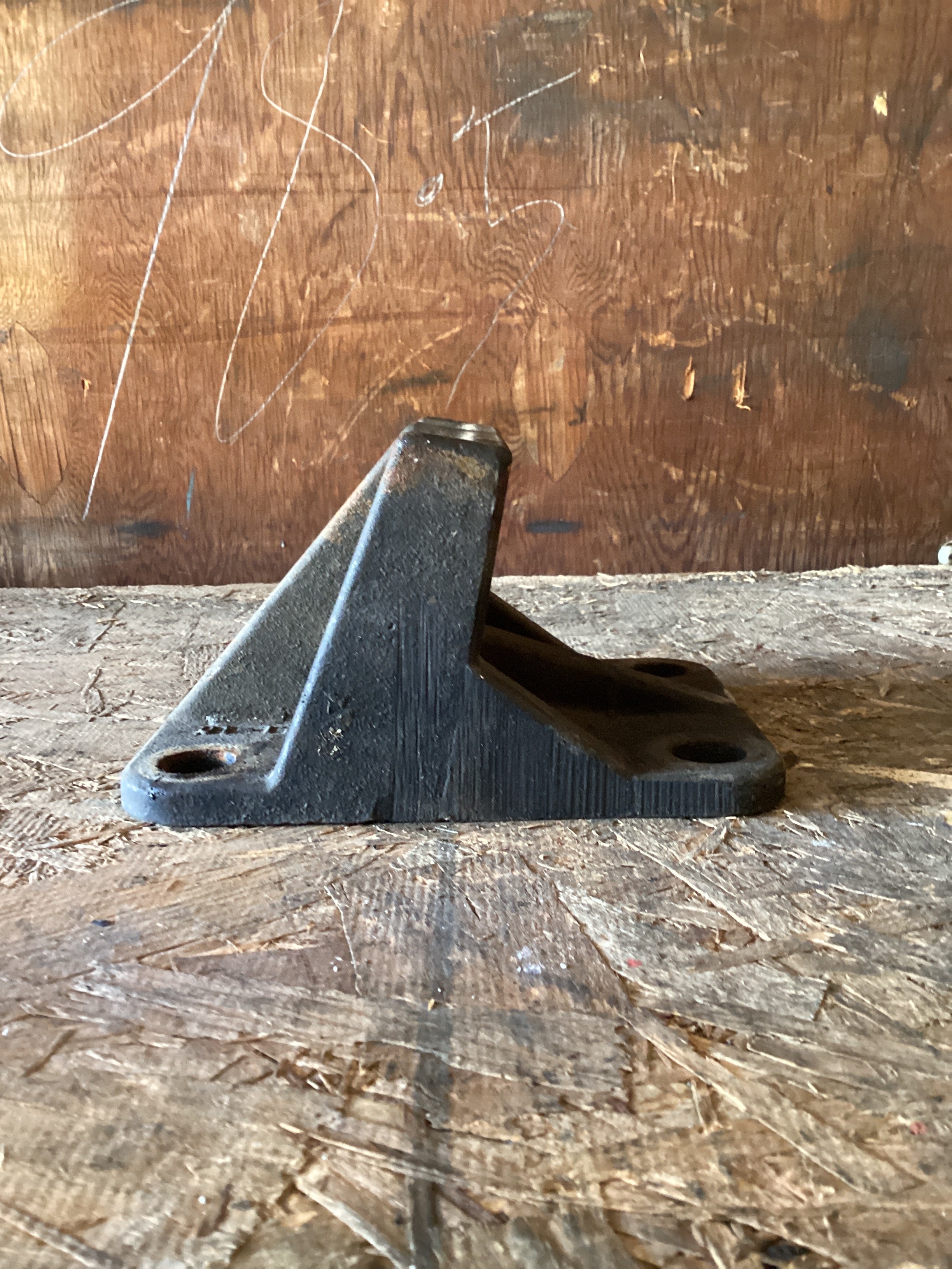 USED | REAR ENGINE MOUNT CUMMINS N14 | SKU1,120