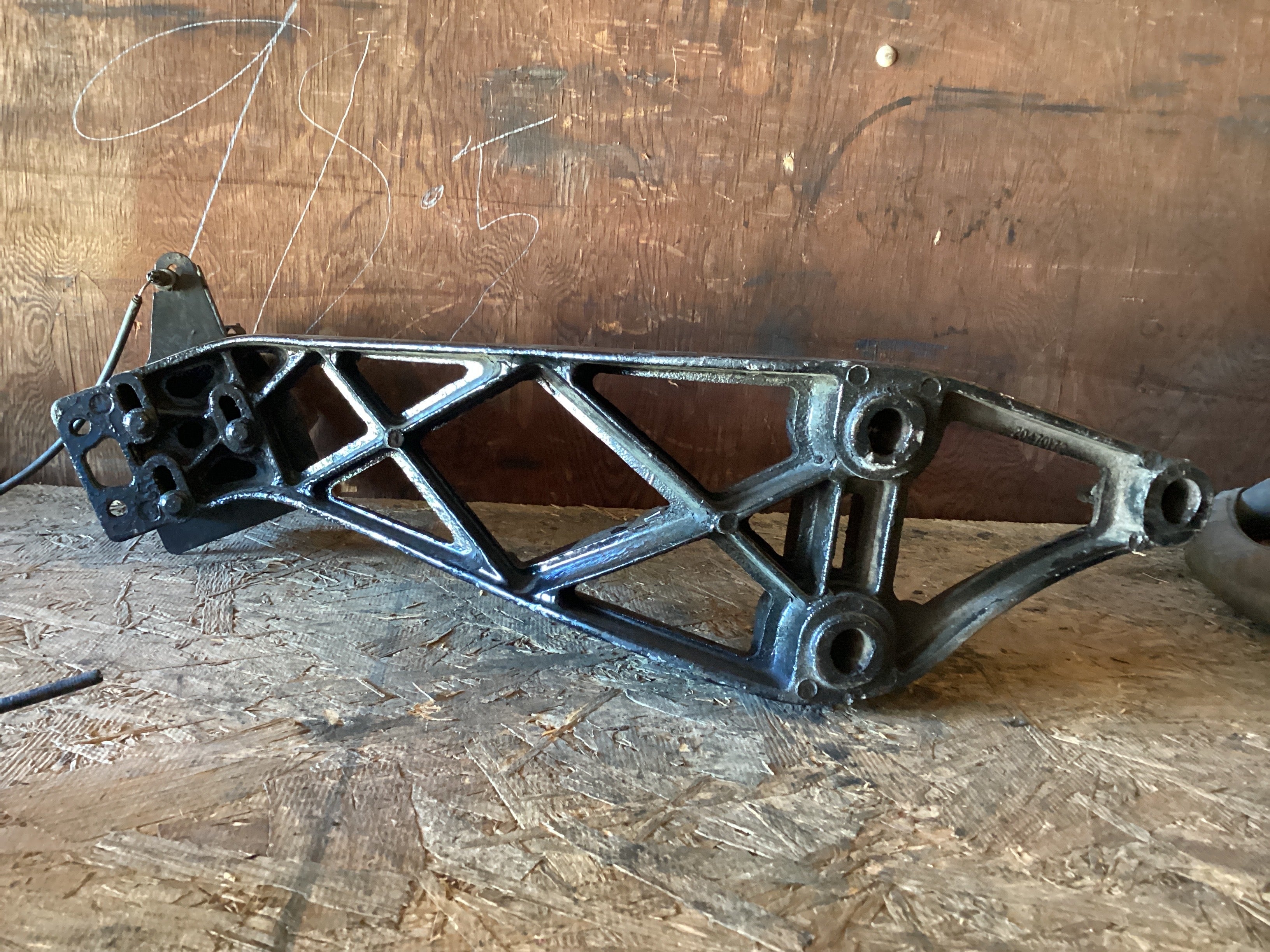 USED | HOOD LATCH LHS WITH BRACKET ASSY VOLVO | SKU1,079