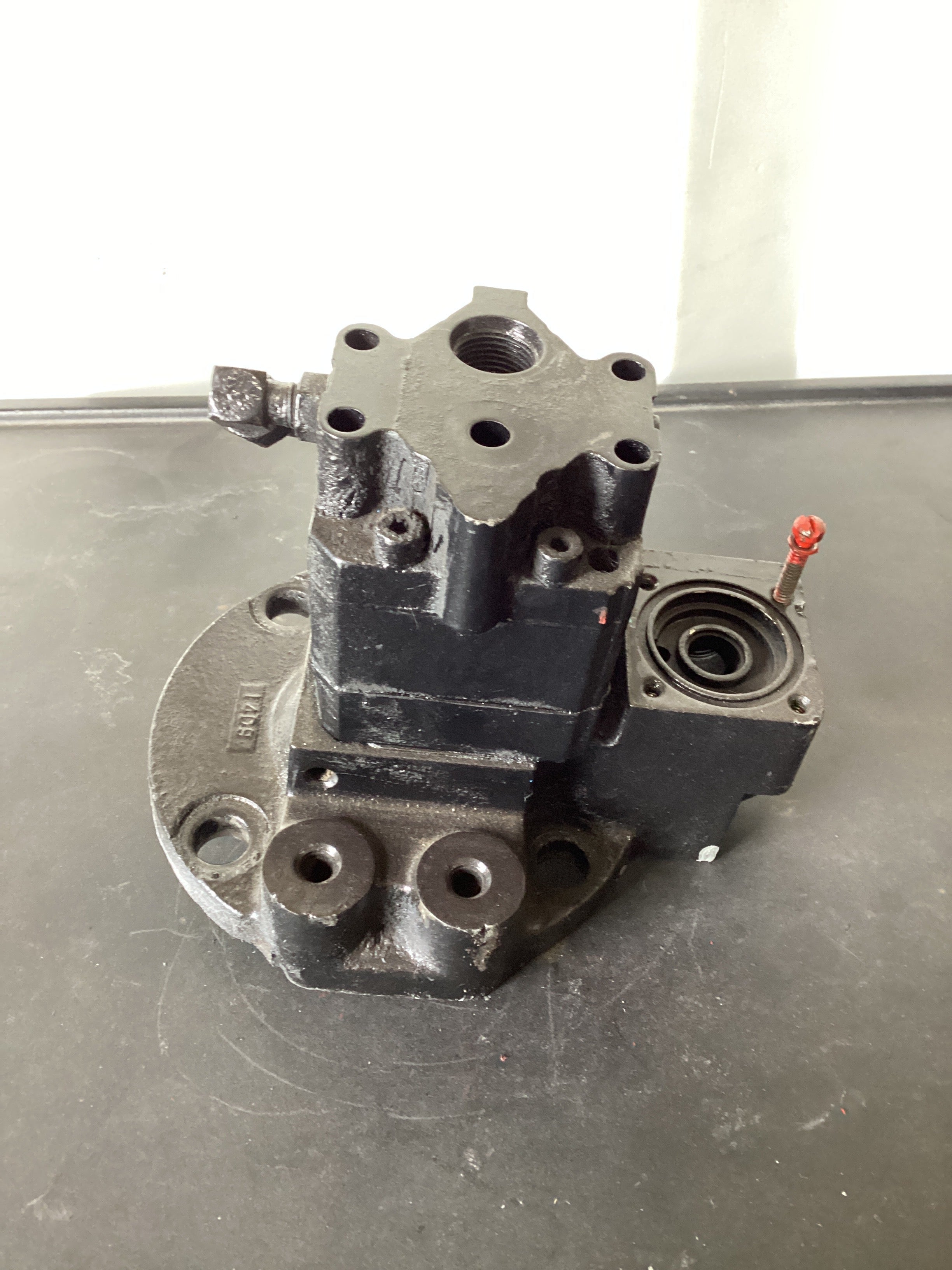 USED | FUEL PUMP CUMMINS N14 | SKU542