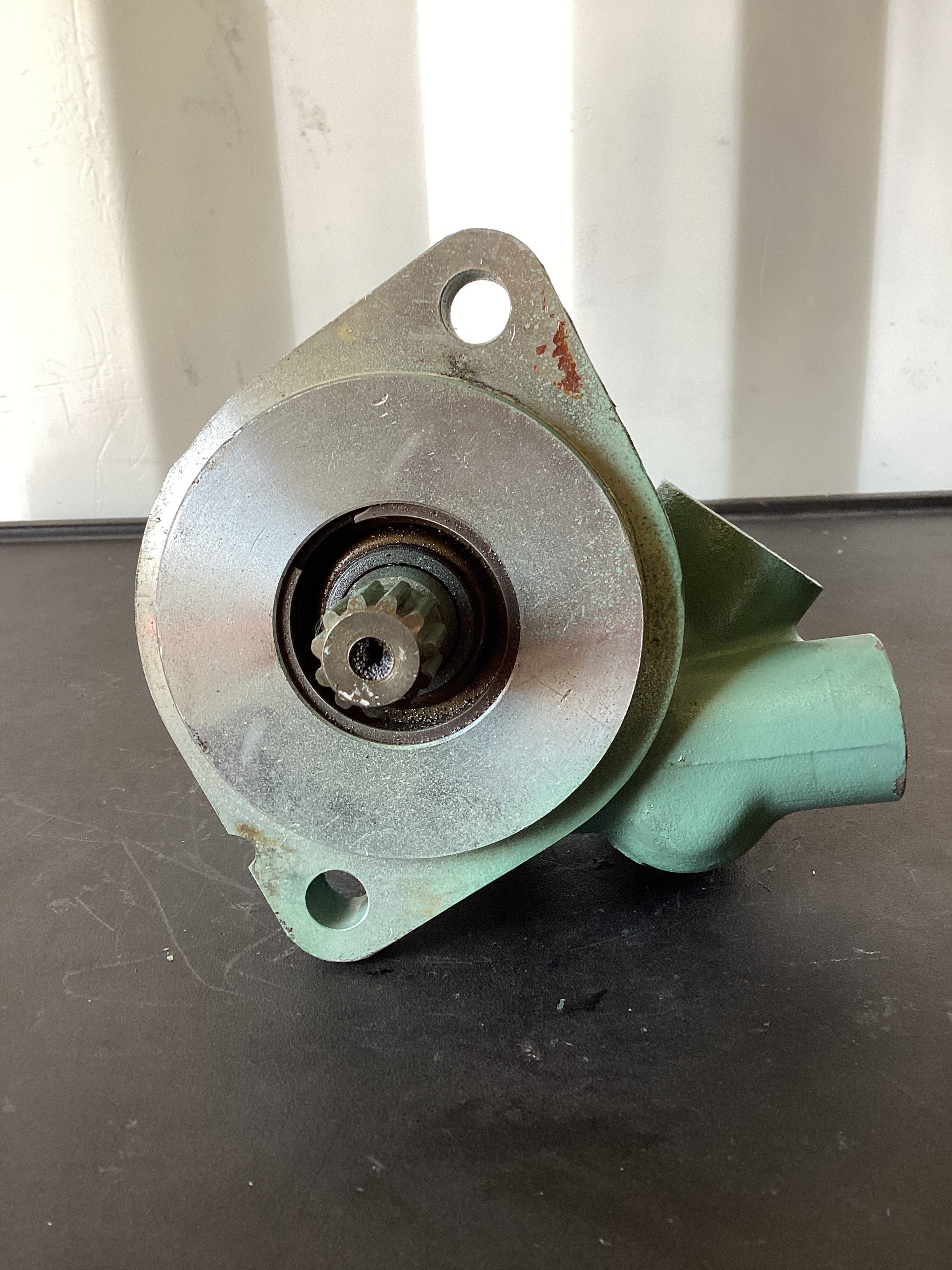 USED | POWER STEERING PUMP LHS | SKU497