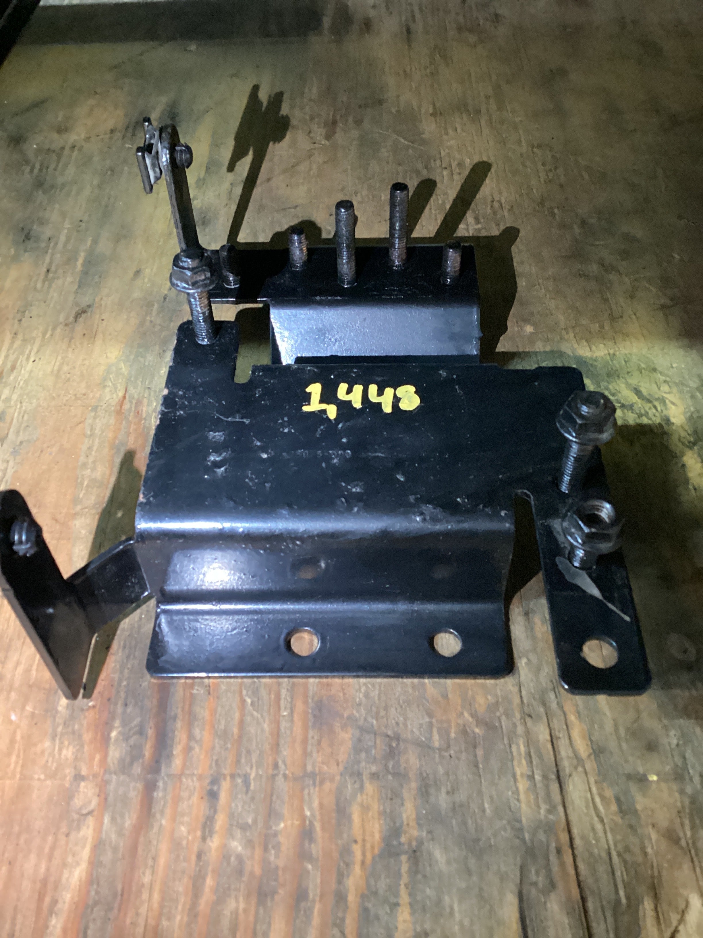USED | POWER MODULE BRACKET FREIGHTLINER | SKU1,448