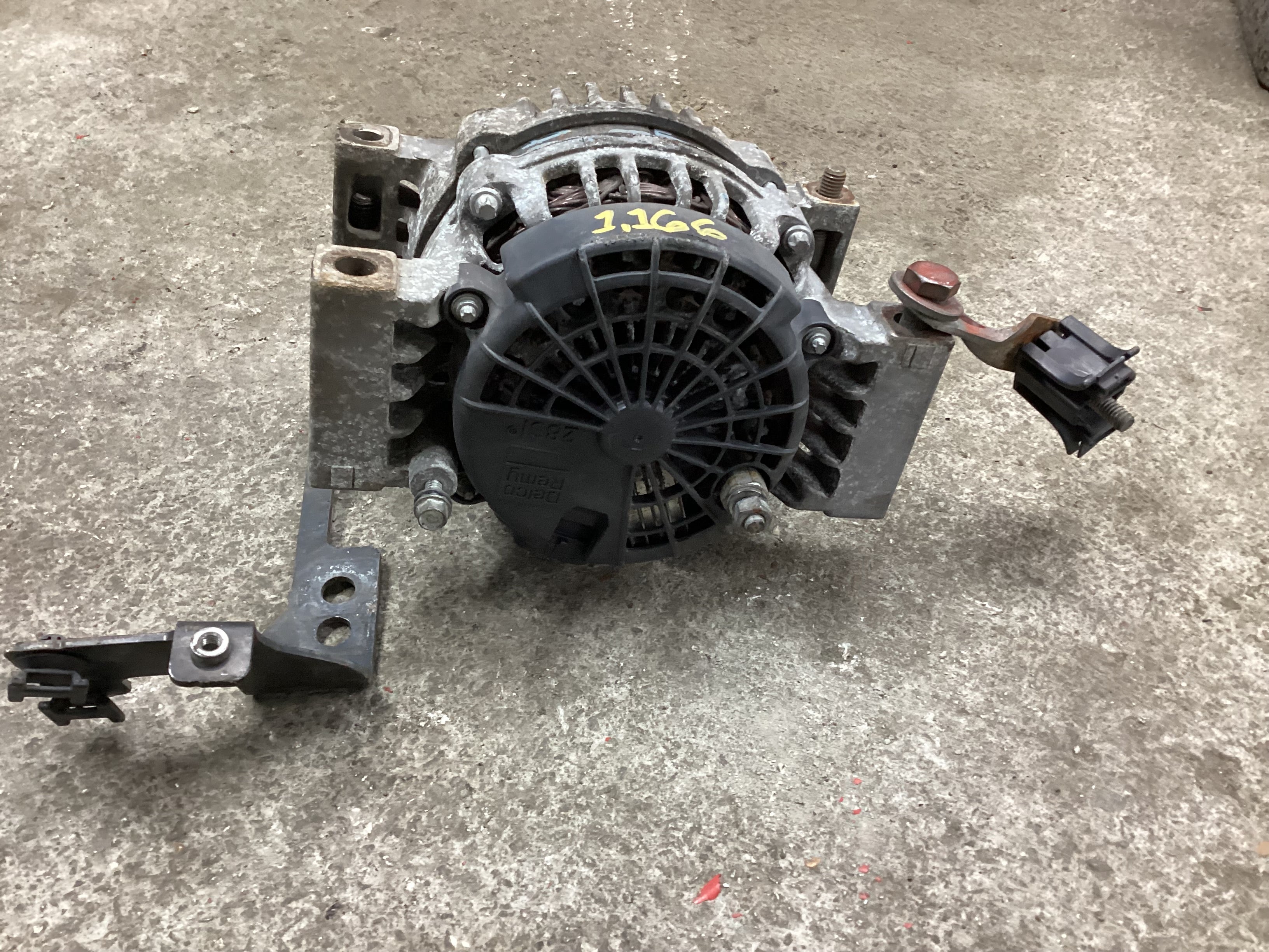 USED | ALTERNATOR SMALL 4 HOLES CUMMINS ISB 2012 | SKU1,166