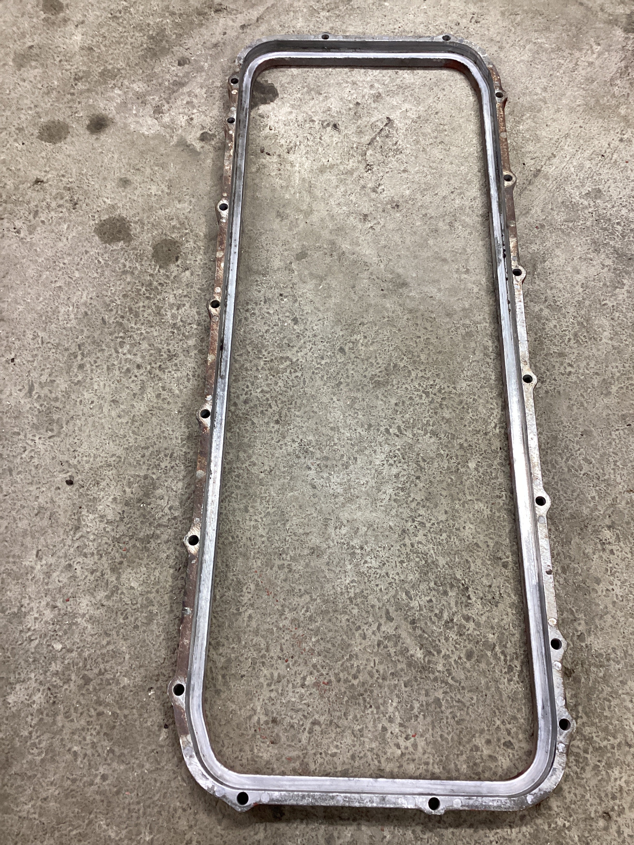 USED | ENGINE OIL PAN ADAPTER CUMMINS ISB 2012 | SKU1,141