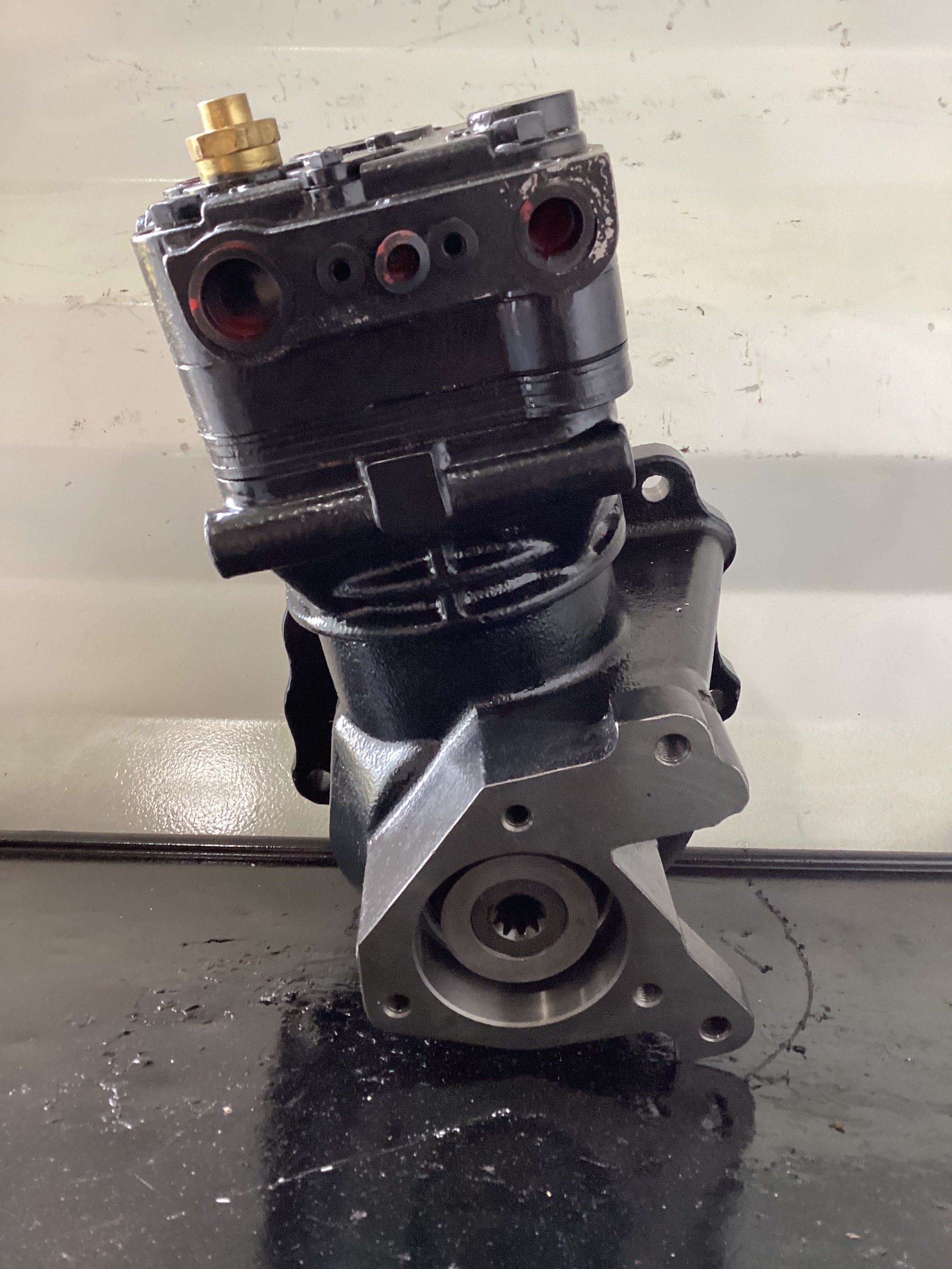 NEW | AIR COMPRESSOR 14 L DETROIT | SKU310