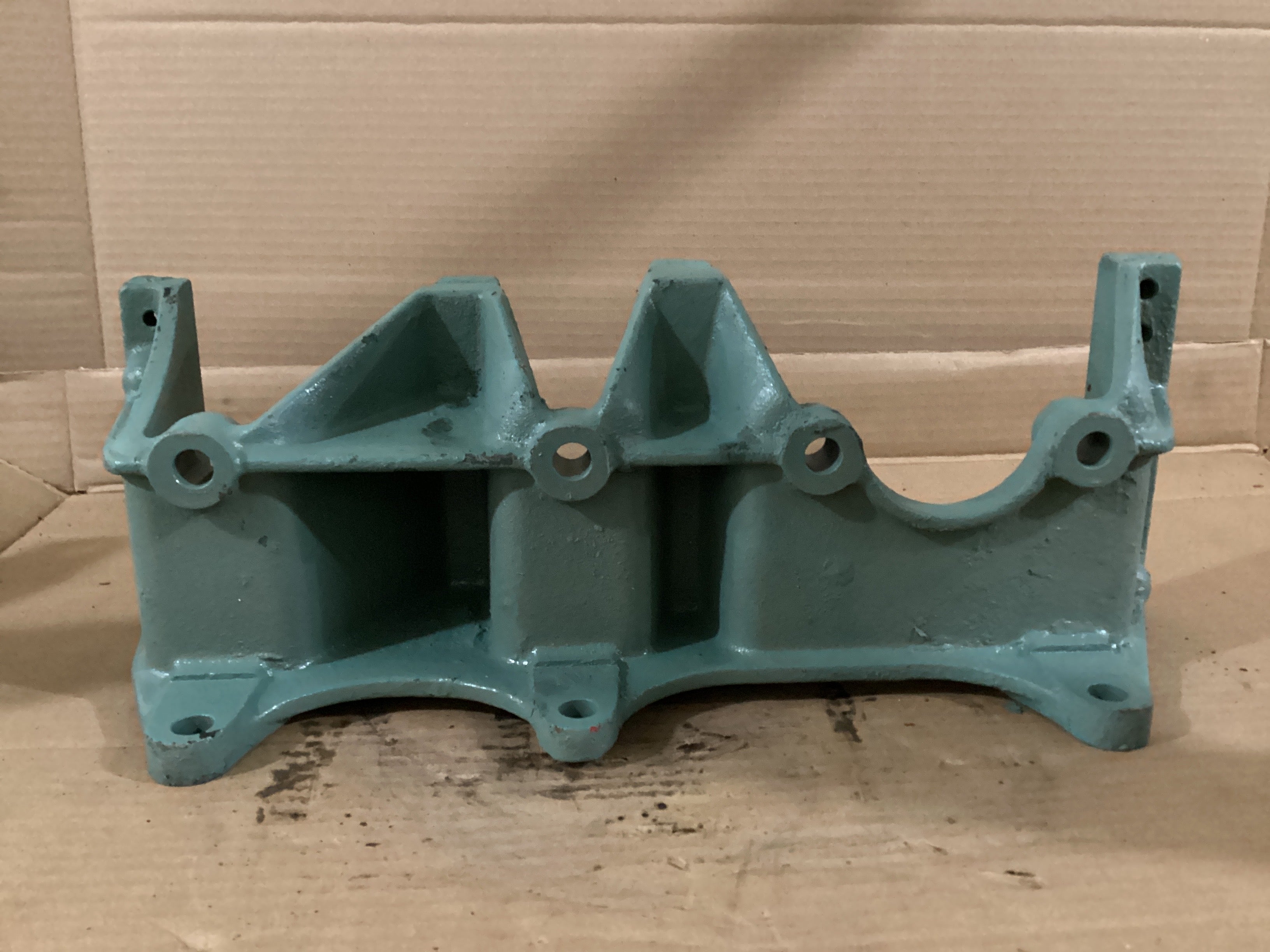 USED | ACCESSORY BRACKET DETROIT 12.7 | SKU807