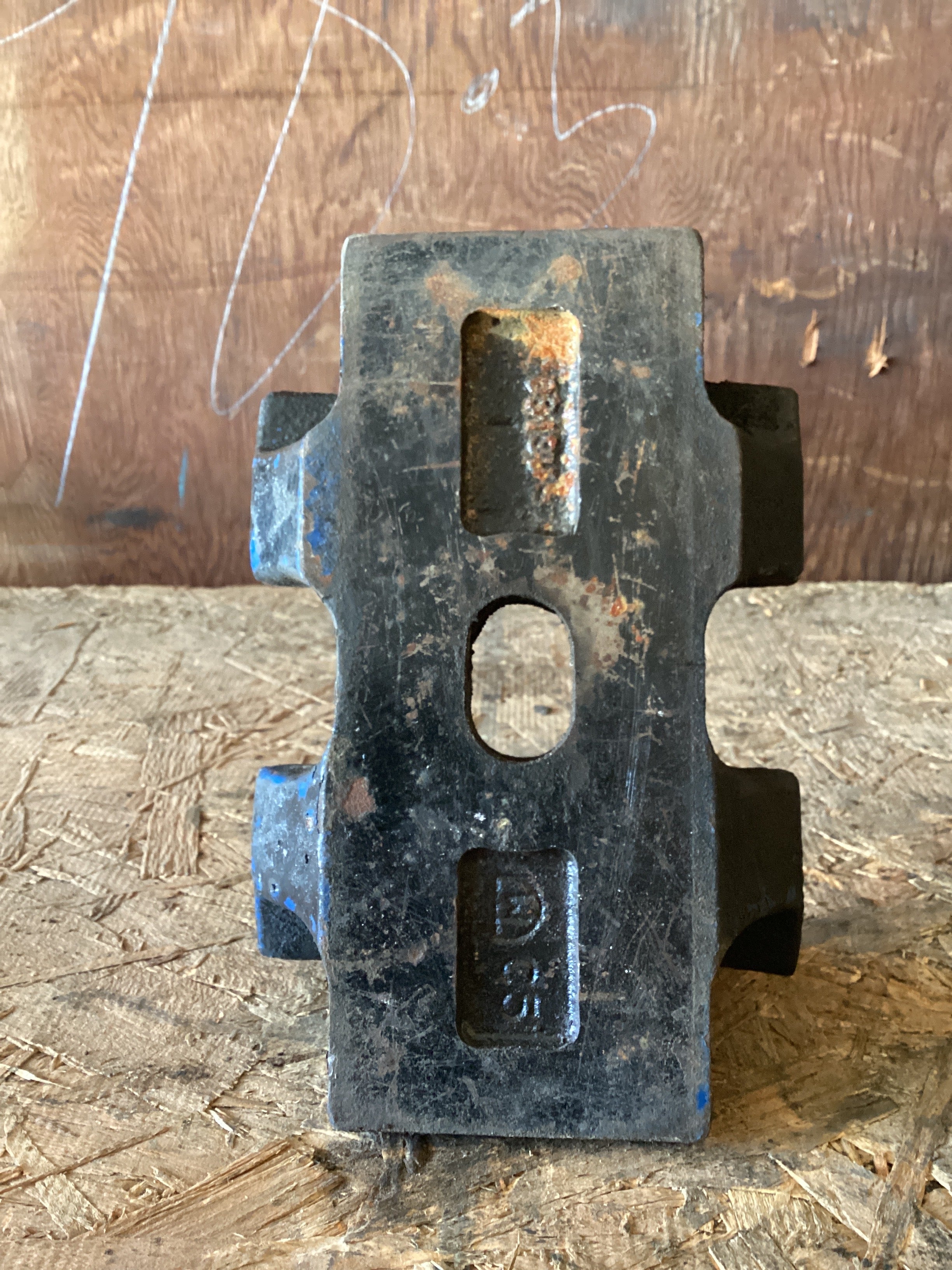 USED | REAR LEAF SPRING U BOLT AXLE SEAT BRACKET INTERNATIONAL | SKU997