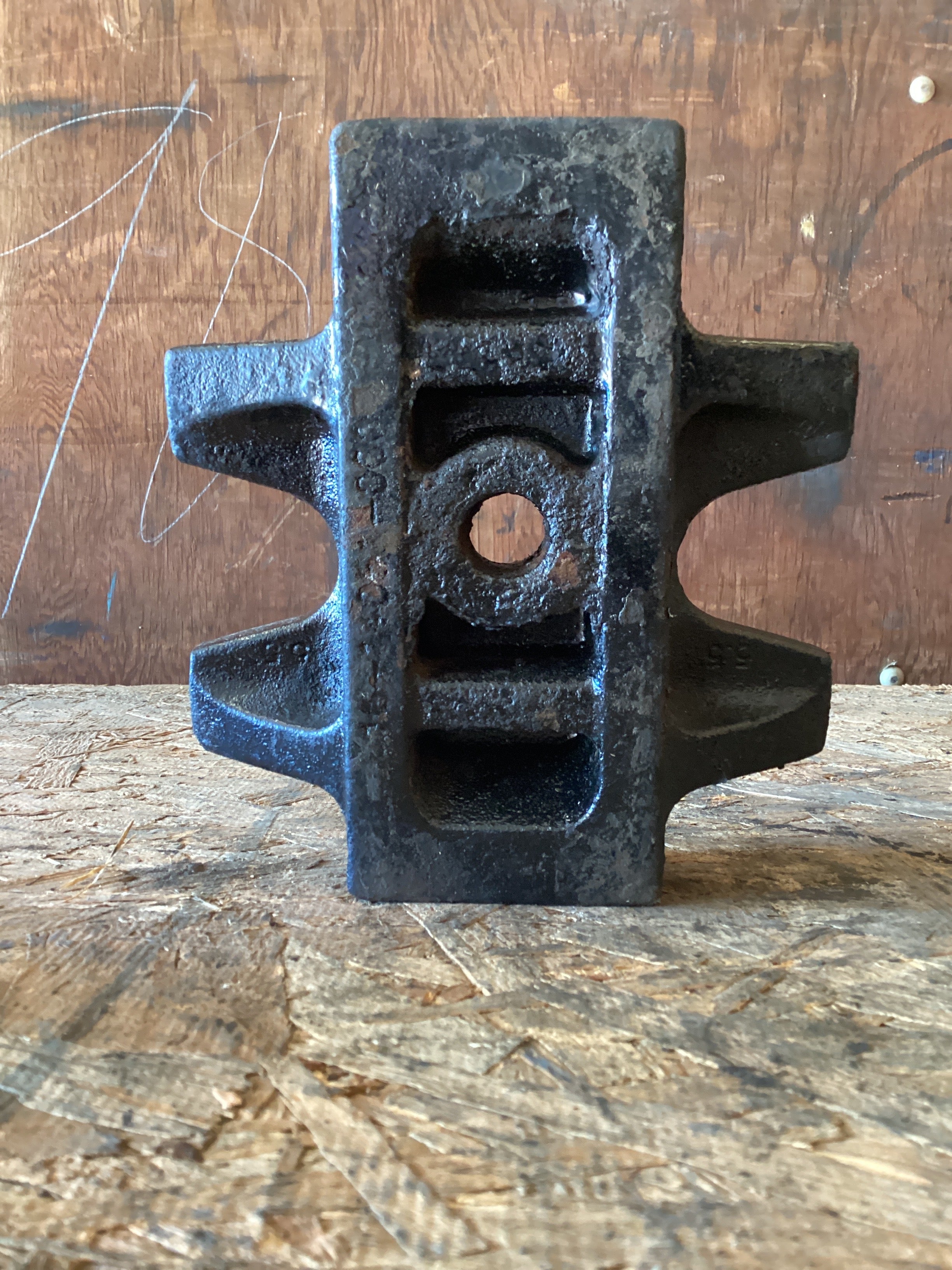 USED | REAR LEAF SPRING U BOLT AXLE SEAT PLATE BRACKET FREIGHTLINER | SKU996