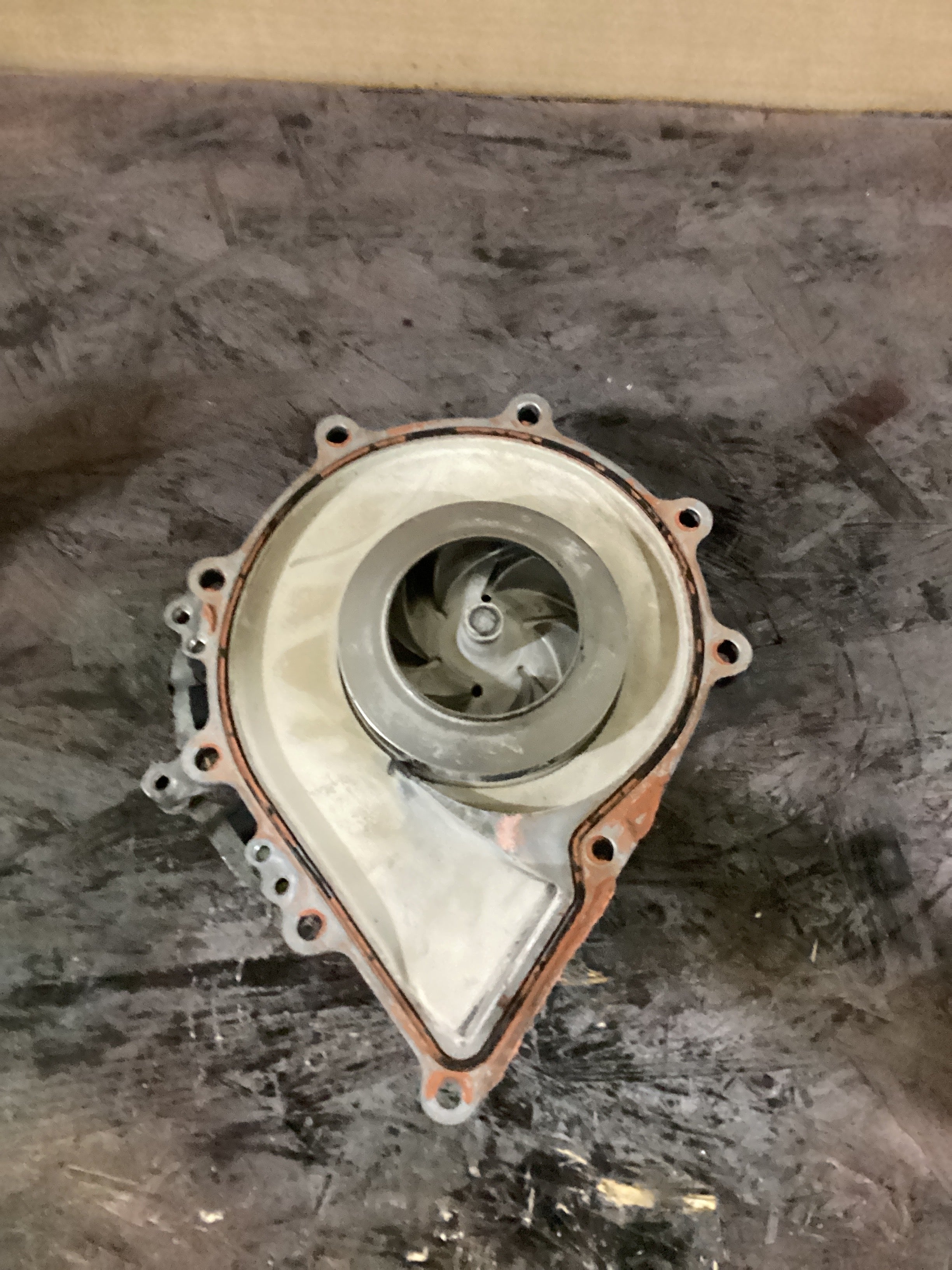 USED | WATER PUMP THERMIC DETROIT DD15 | SKU830