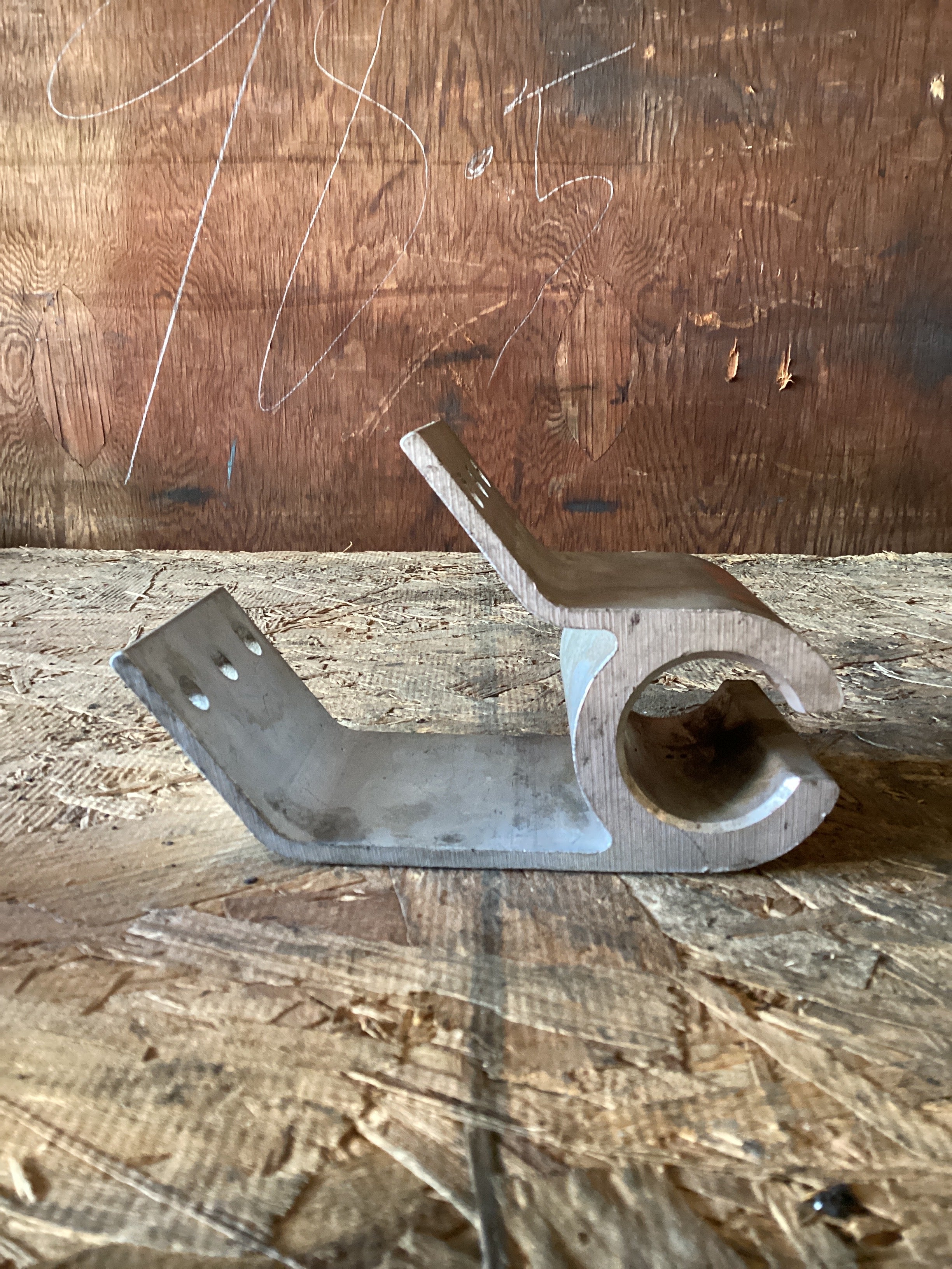 USED | HOOD GUIDE BRACKET KENWORTH | SKU1,027