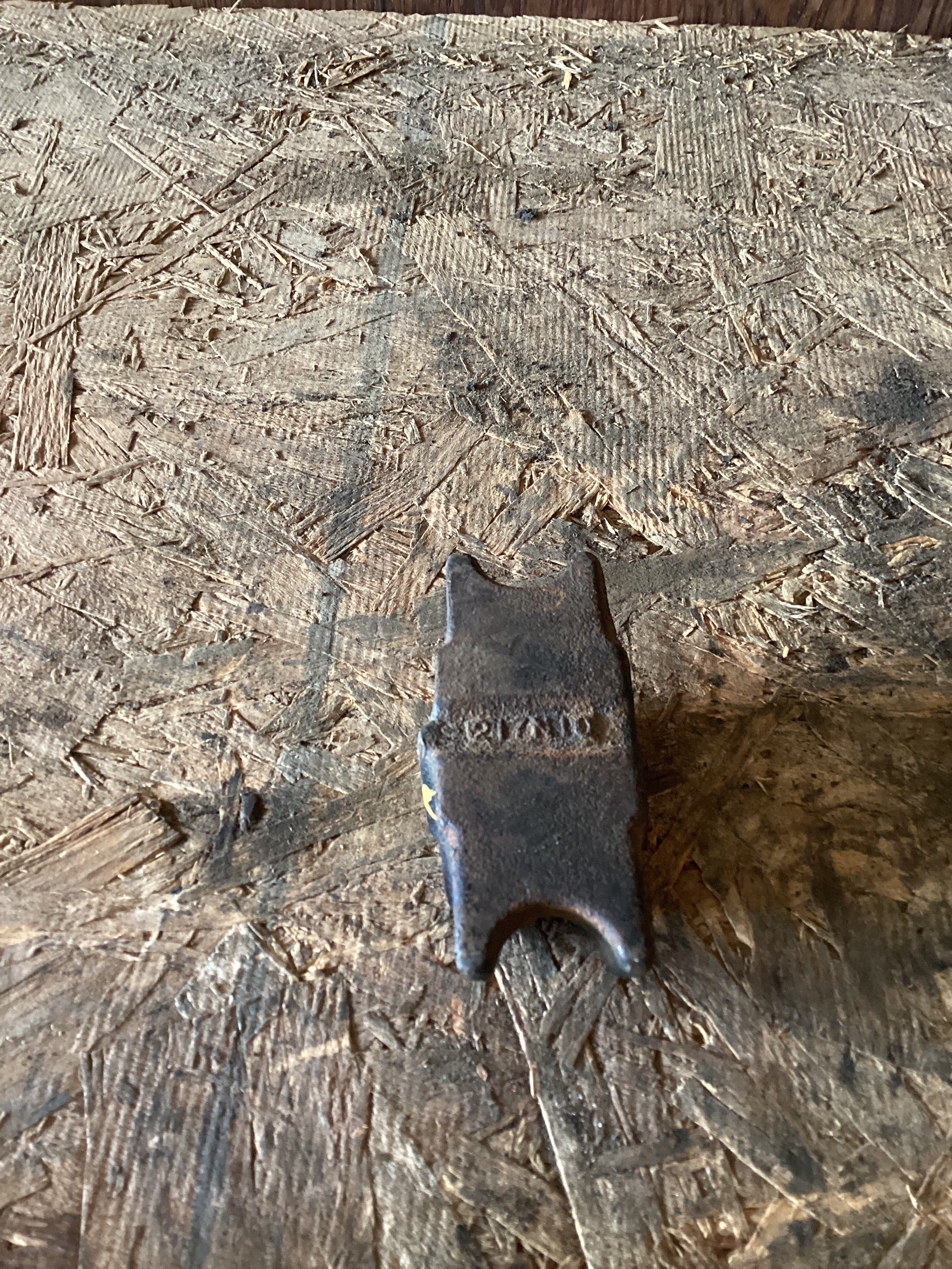 USED | LEAF SPRING U BOLT TOP SEAT BRACKET | SKU1,004