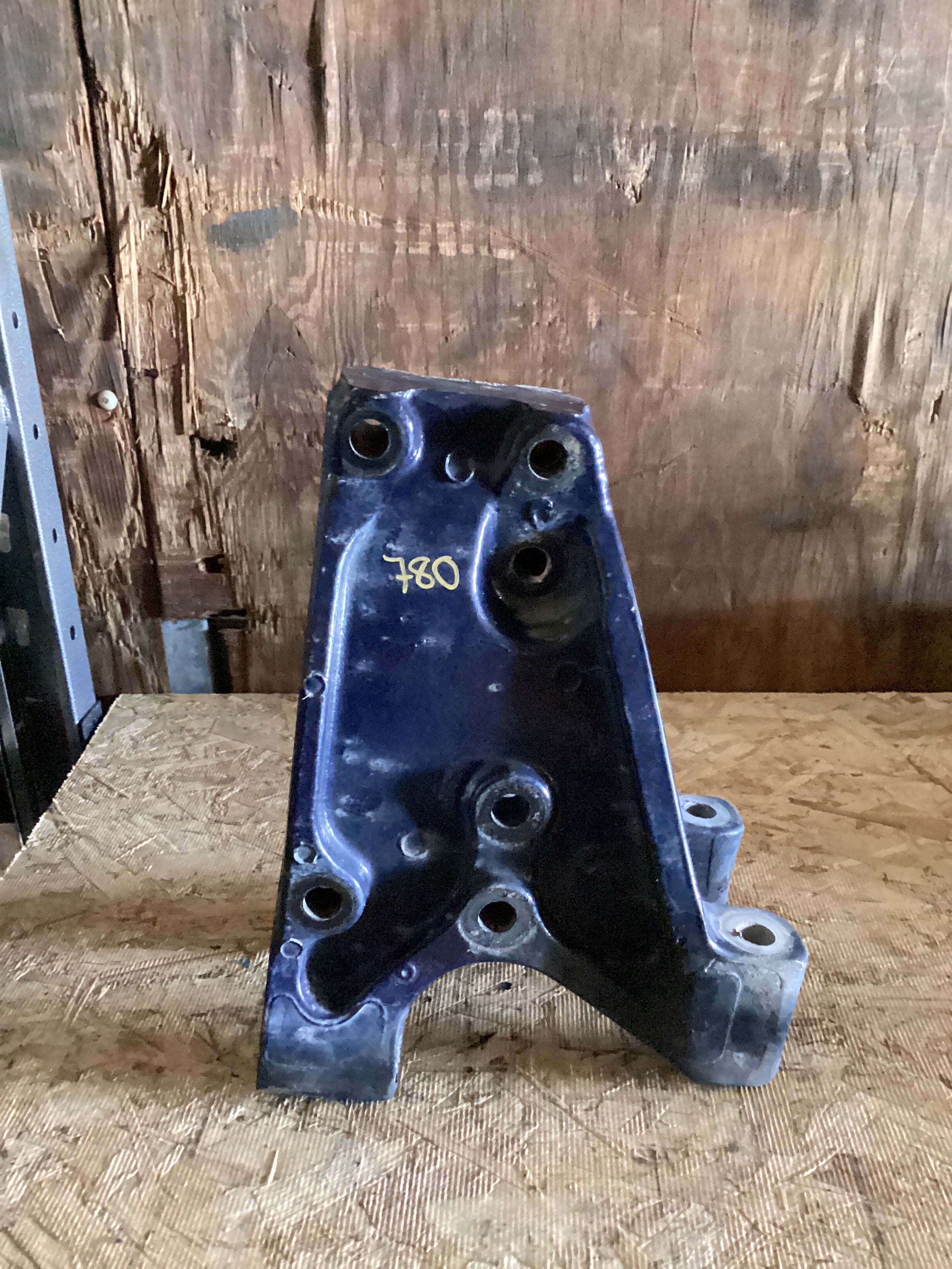 USED | REAR SUSPENSION LEAF HANGER LHS KW & PETERBILT | SKU780