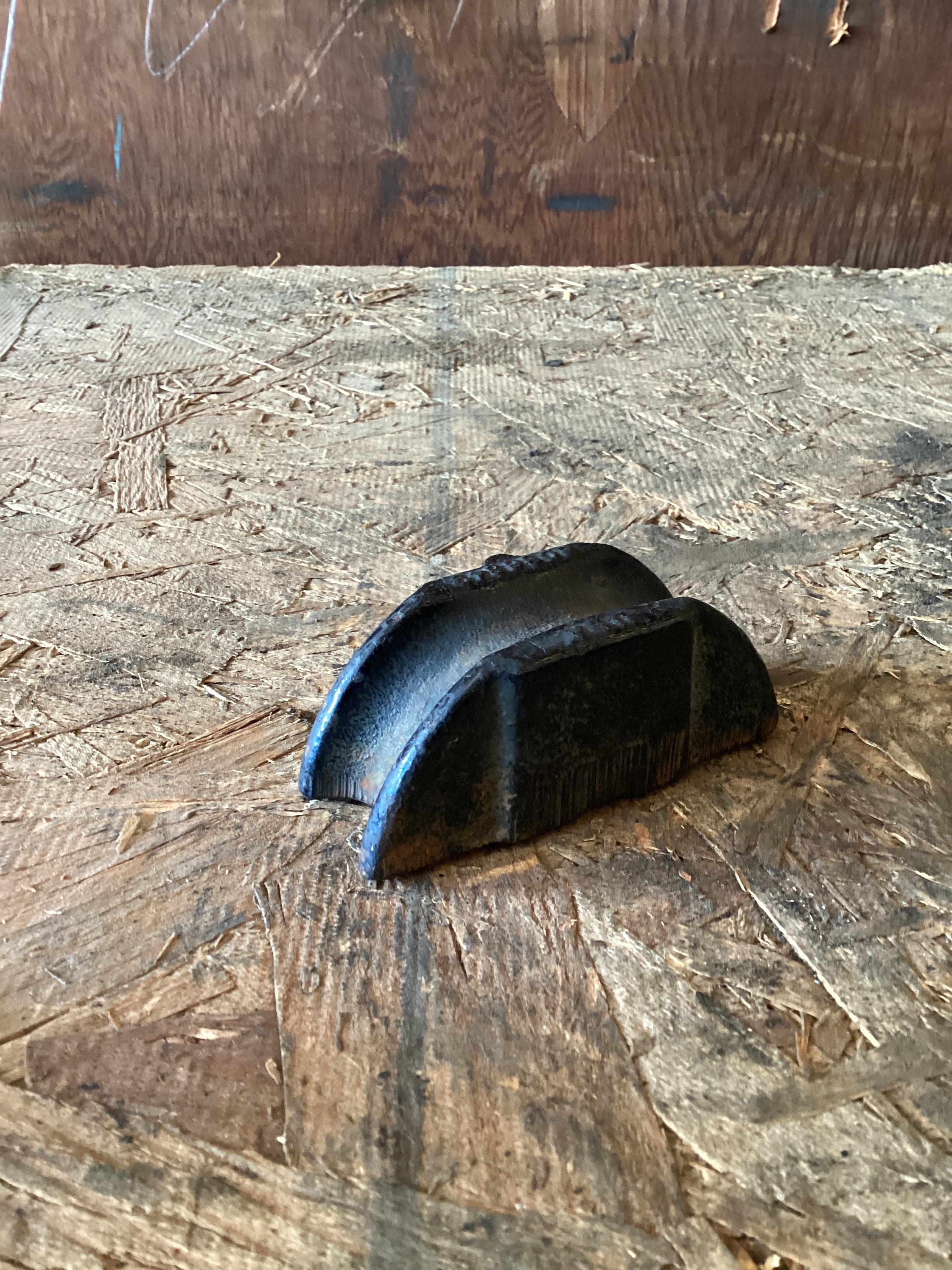 USED | LEAF SPRING U BOLT TOP SEAT BRACKET | SKU1,004