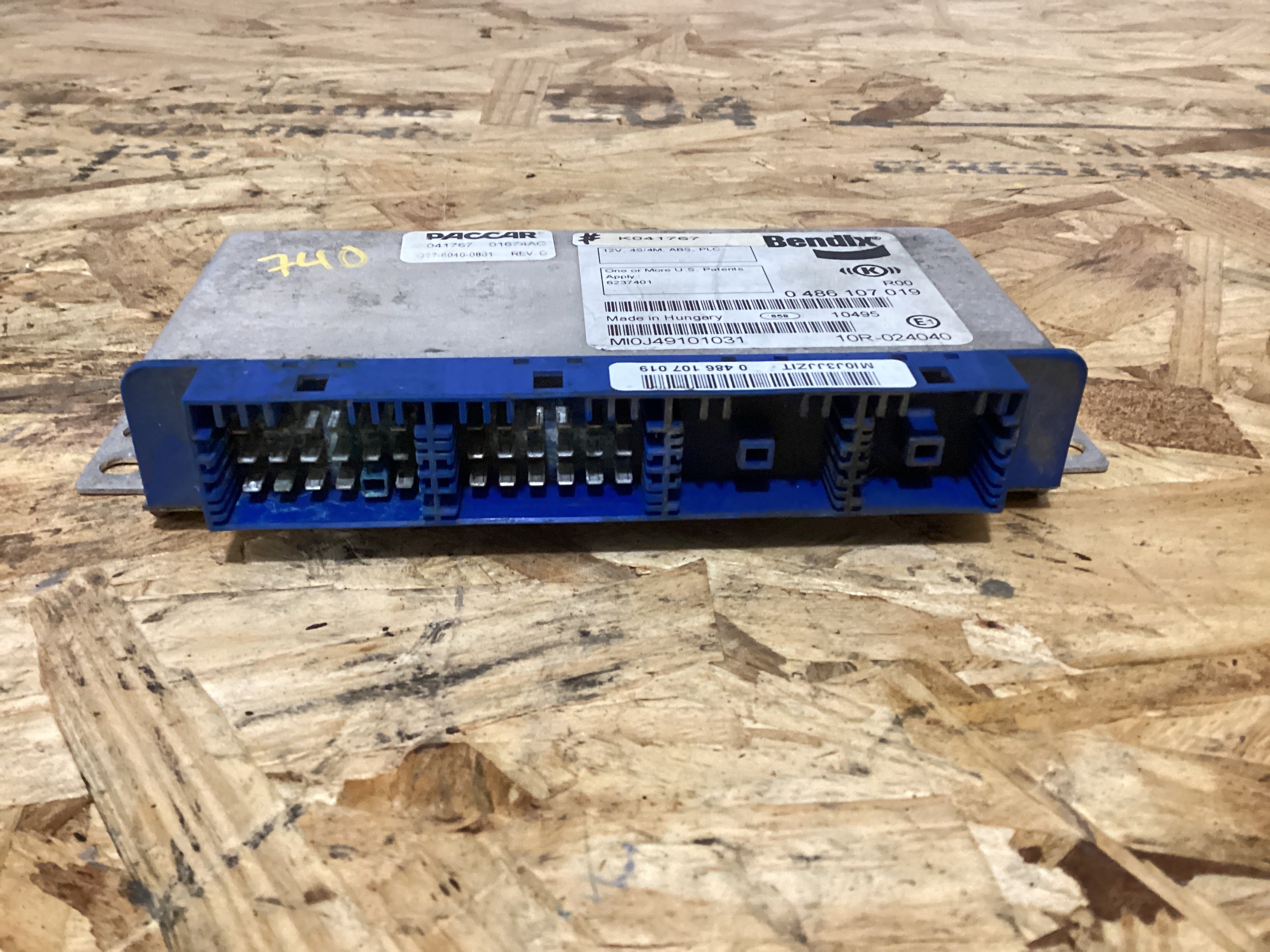 USED | BRAKE CONTROL MODULE KENWORTH & PETERBILT | SKU740